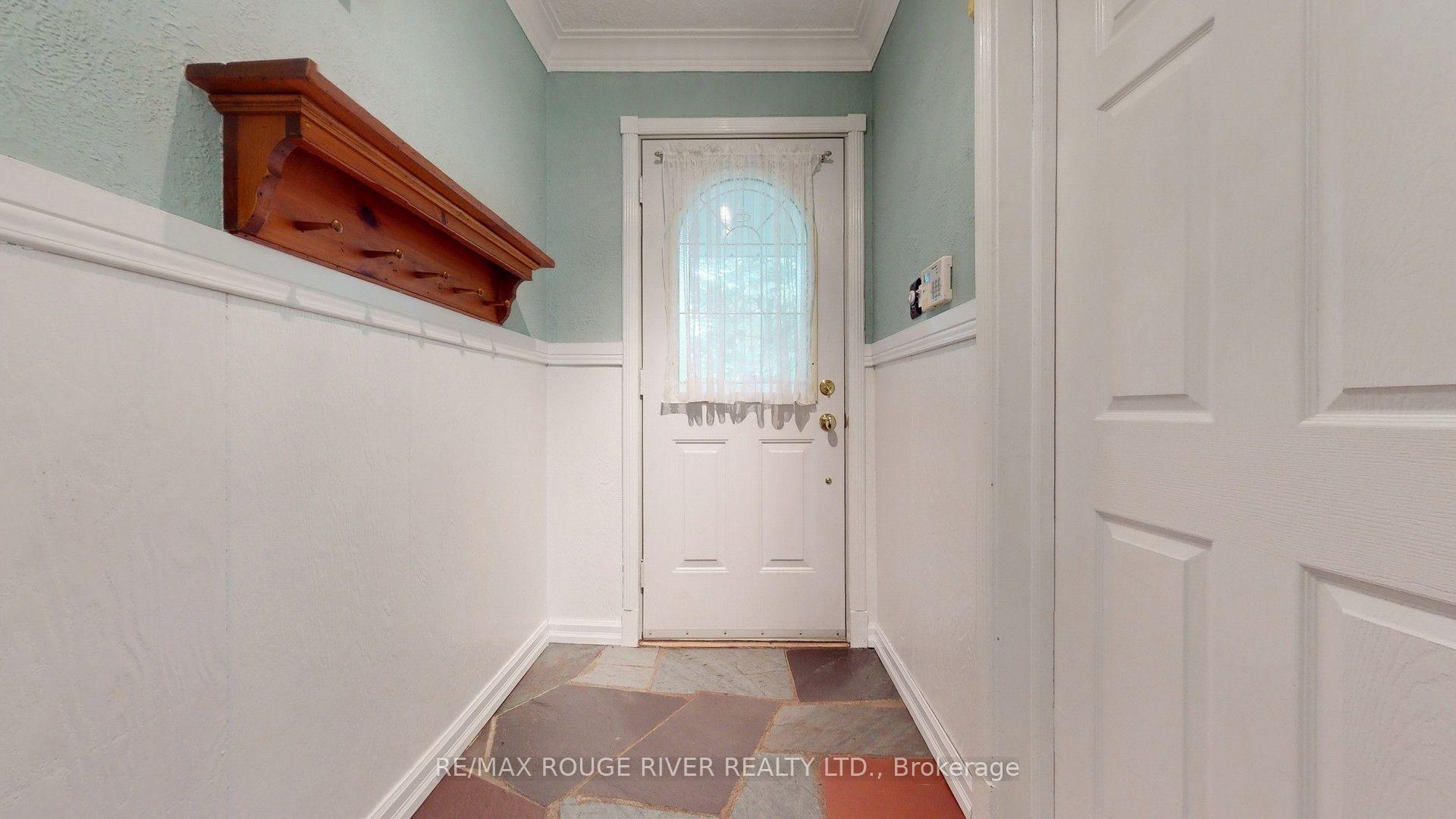 Photo 5 of 37 Acland Crescent, Scarborough, Highland Creek — HOMEH