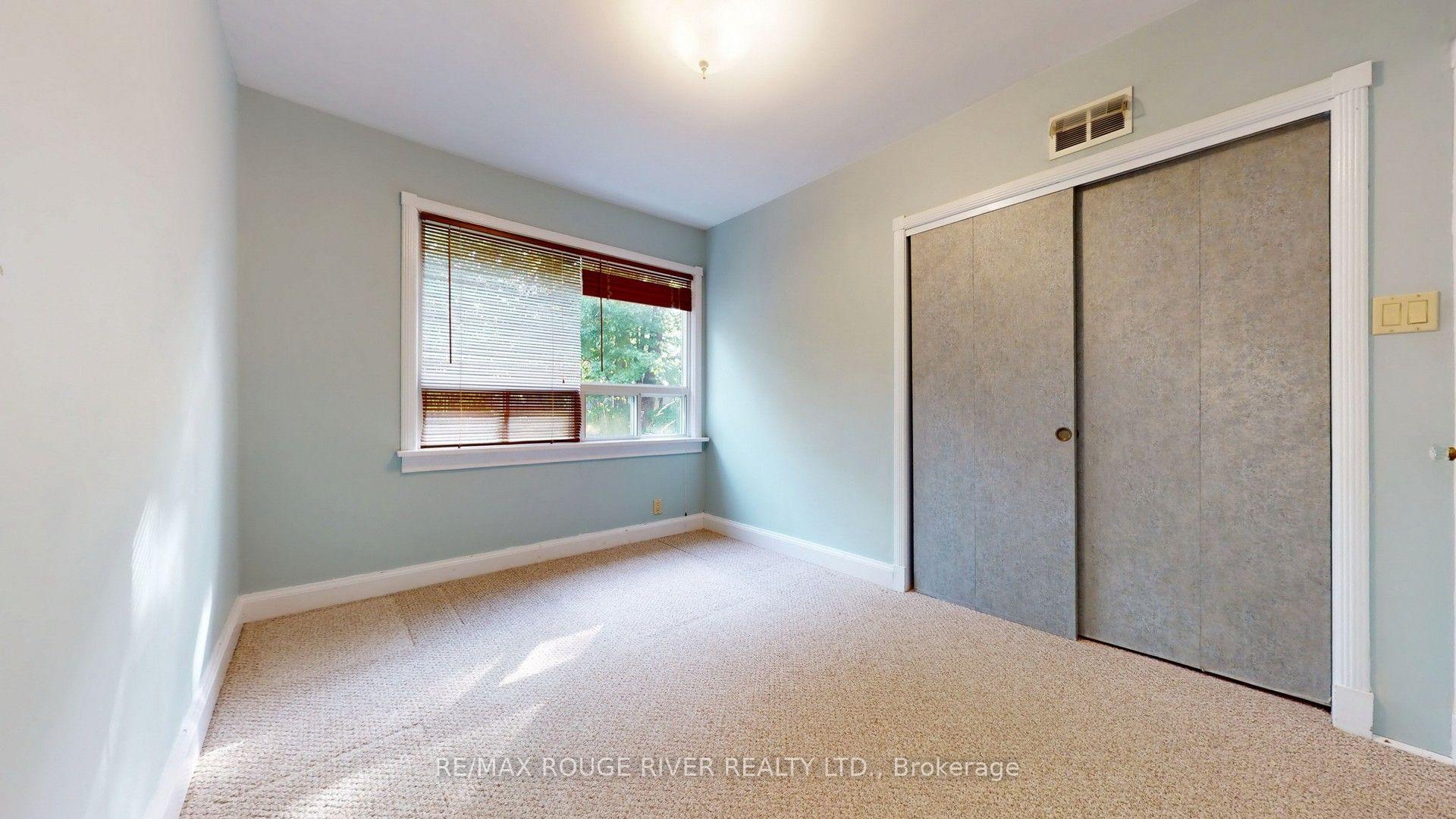 Photo 20 of 37 Acland Crescent, Scarborough, Highland Creek — HOMEH