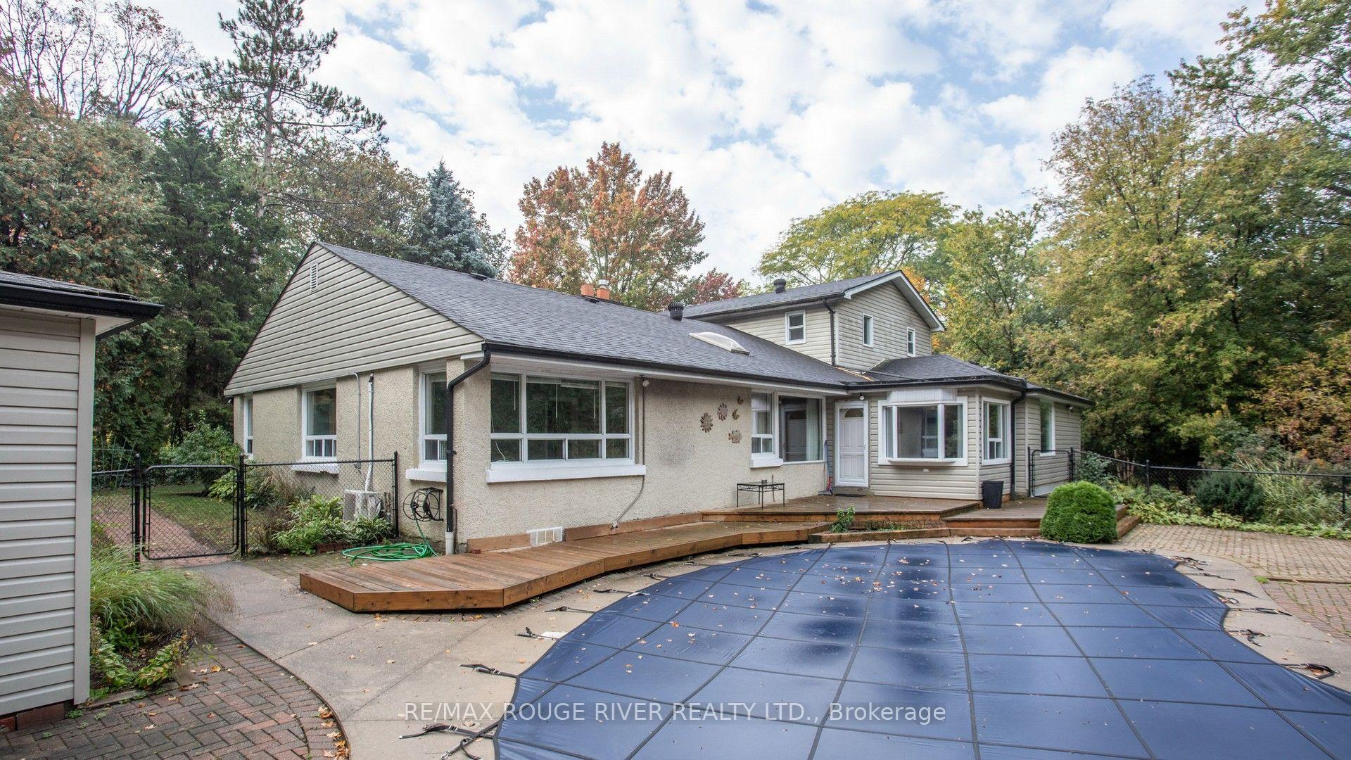 Photo 34 of 37 Acland Crescent, Scarborough, Highland Creek — HOMEH