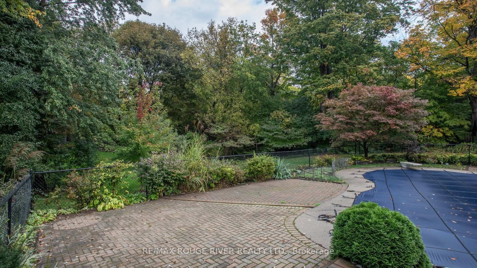 Photo 36 of 37 Acland Crescent, Scarborough, Highland Creek — HOMEH