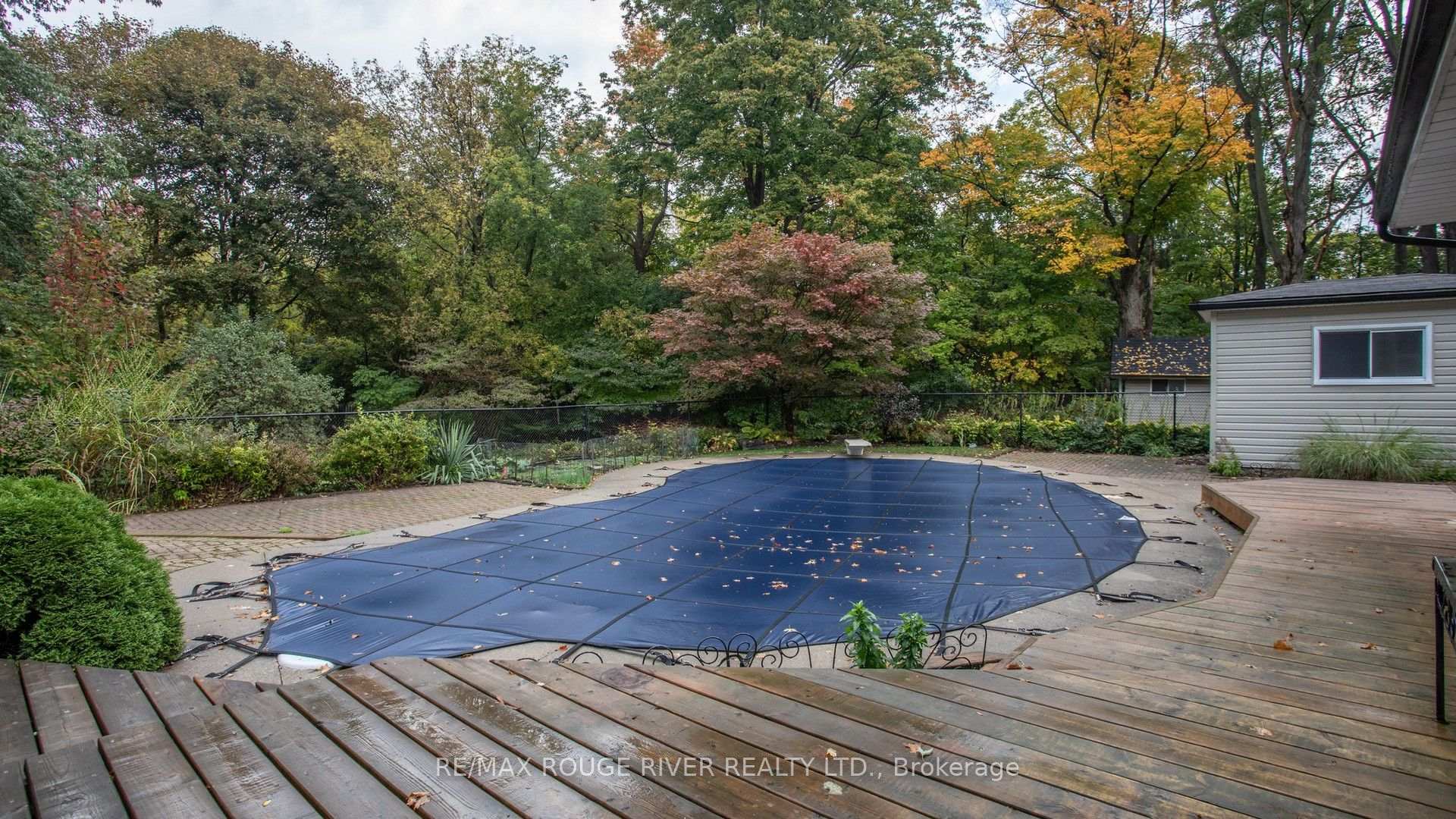 Photo 38 of 37 Acland Crescent, Scarborough, Highland Creek — HOMEH