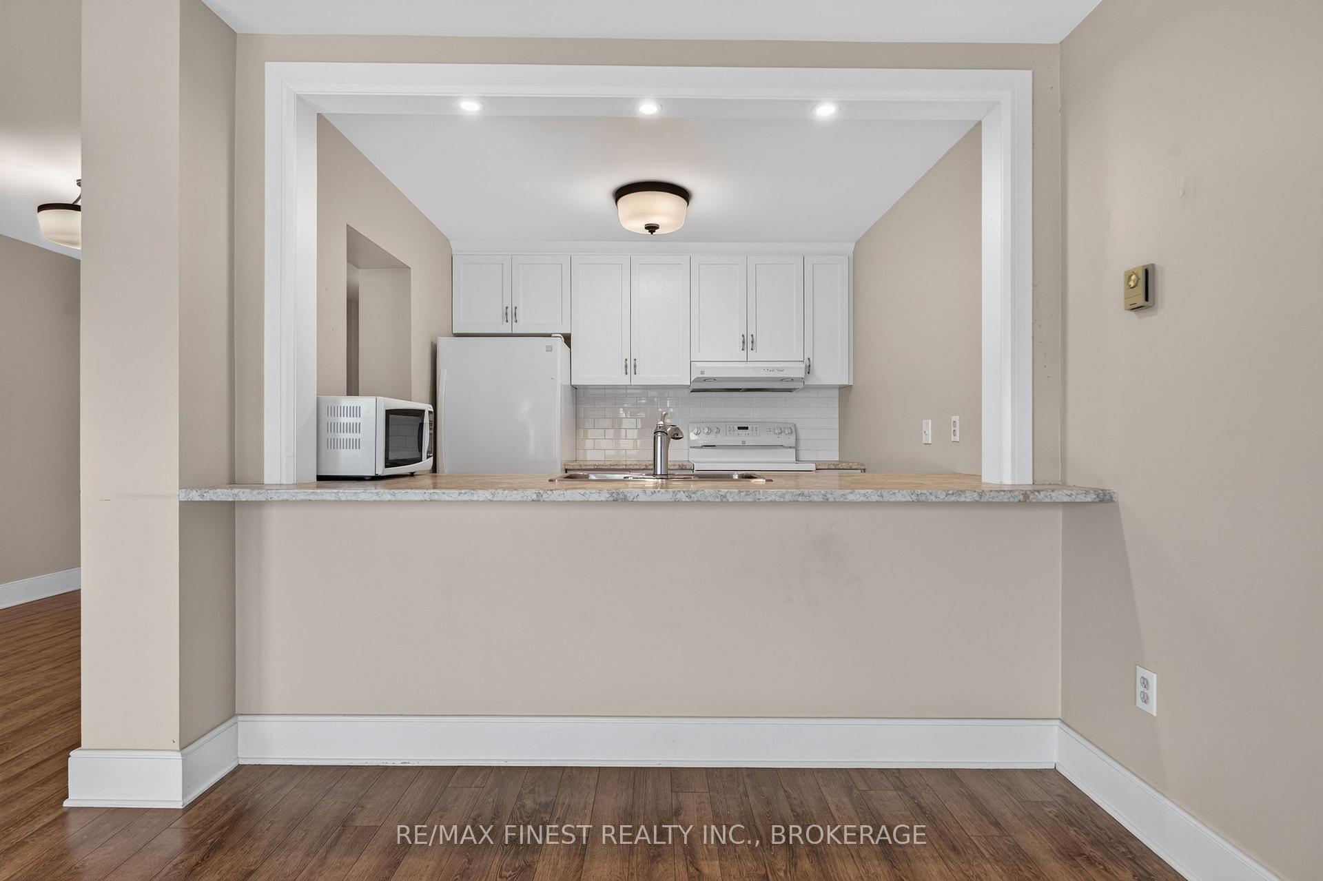 Photo 16 of Unit 302, 2 Bay Street, Kingston, East of Sir John A. Blvd — HOMEH