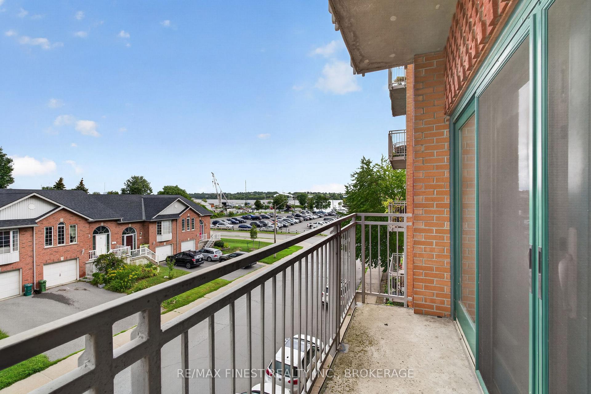 Photo 31 of Unit 302, 2 Bay Street, Kingston, East of Sir John A. Blvd — HOMEH
