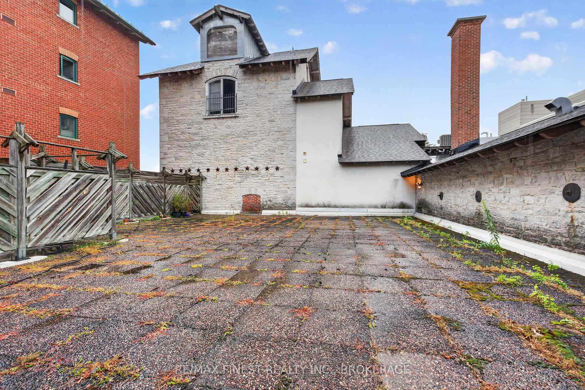 Photo 39 of Unit 302, 2 Bay Street, Kingston, East of Sir John A. Blvd — HOMEH