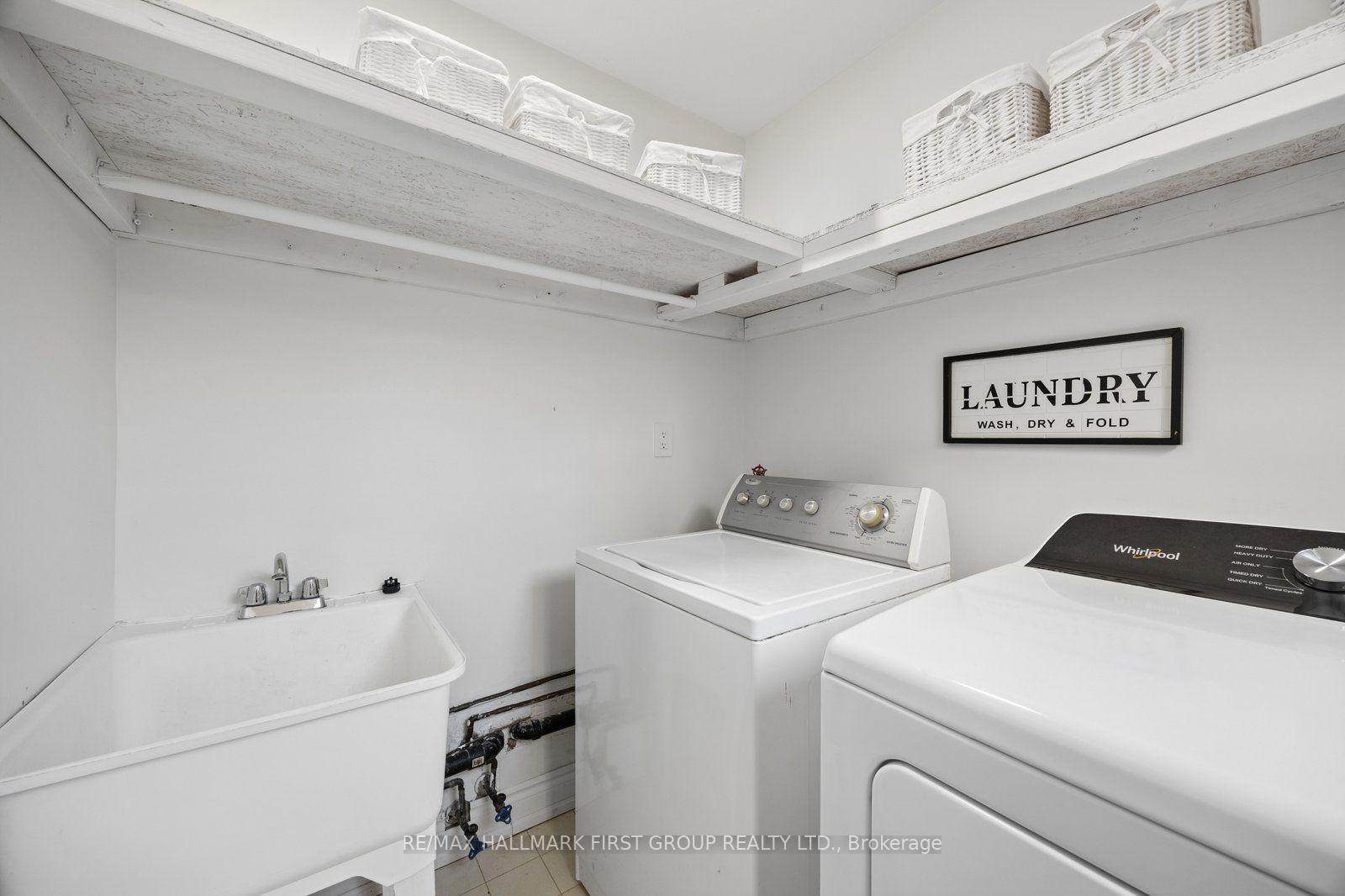 Photo 8 of 1870 Larksmere Court, Pickering, Village East — HOMEH