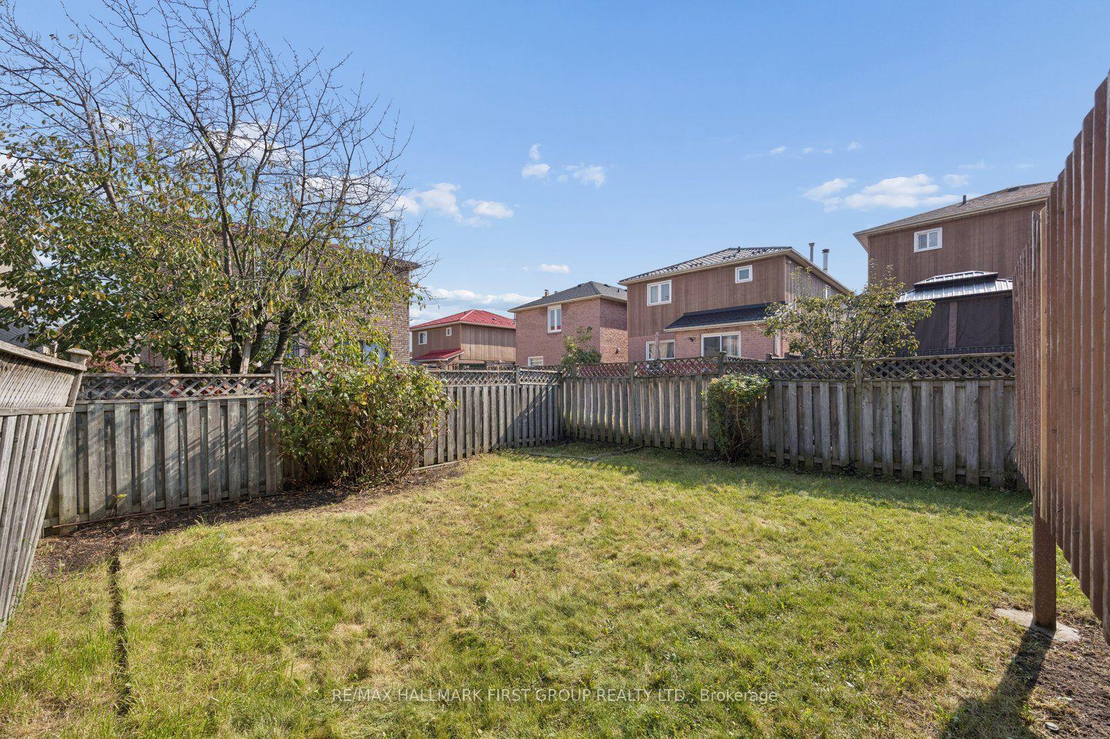 Photo 40 of 1870 Larksmere Court, Pickering, Village East — HOMEH