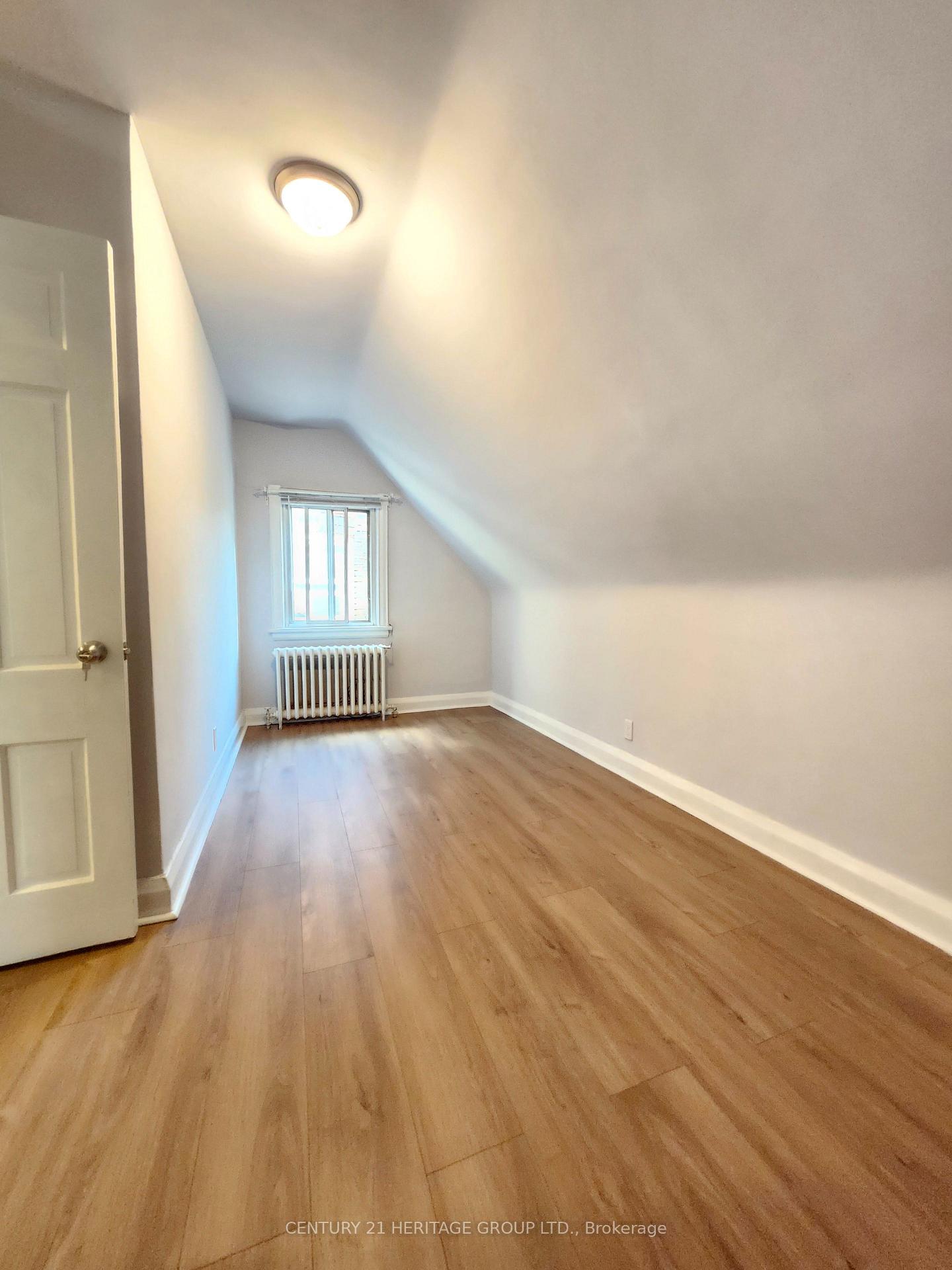 Photo 8 of Unit 3, 1356 Avenue Road, Toronto, Lawrence Park South — HOMEH