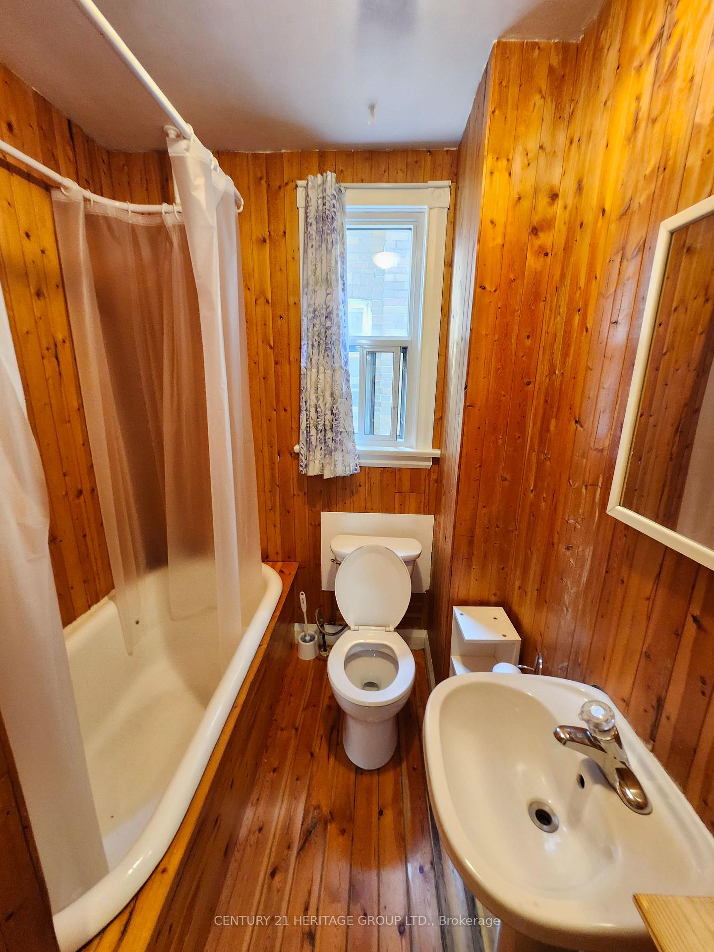Photo 11 of Unit 3, 1356 Avenue Road, Toronto, Lawrence Park South — HOMEH