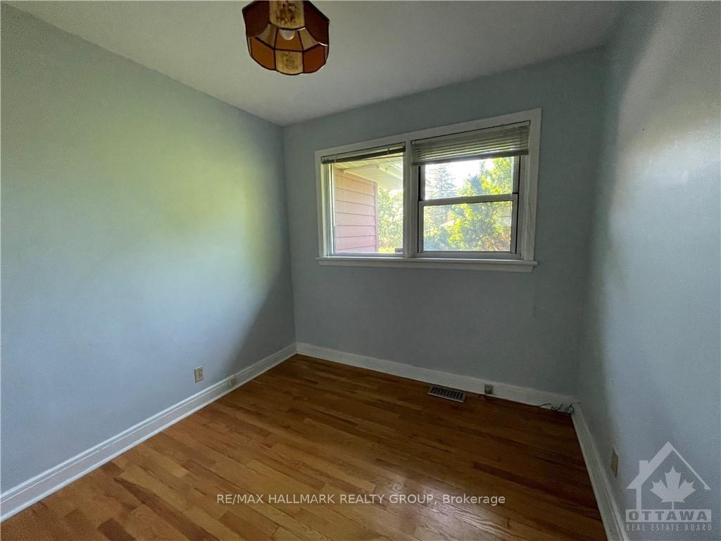 Photo 8 of 38 Capilano Drive, Ottawa, City View/Skyline/Fisher Heights/Parkwood Hills — HOMEH