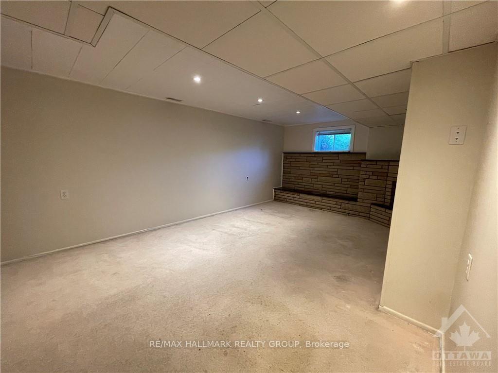 Photo 10 of 38 Capilano Drive, Ottawa, City View/Skyline/Fisher Heights/Parkwood Hills — HOMEH