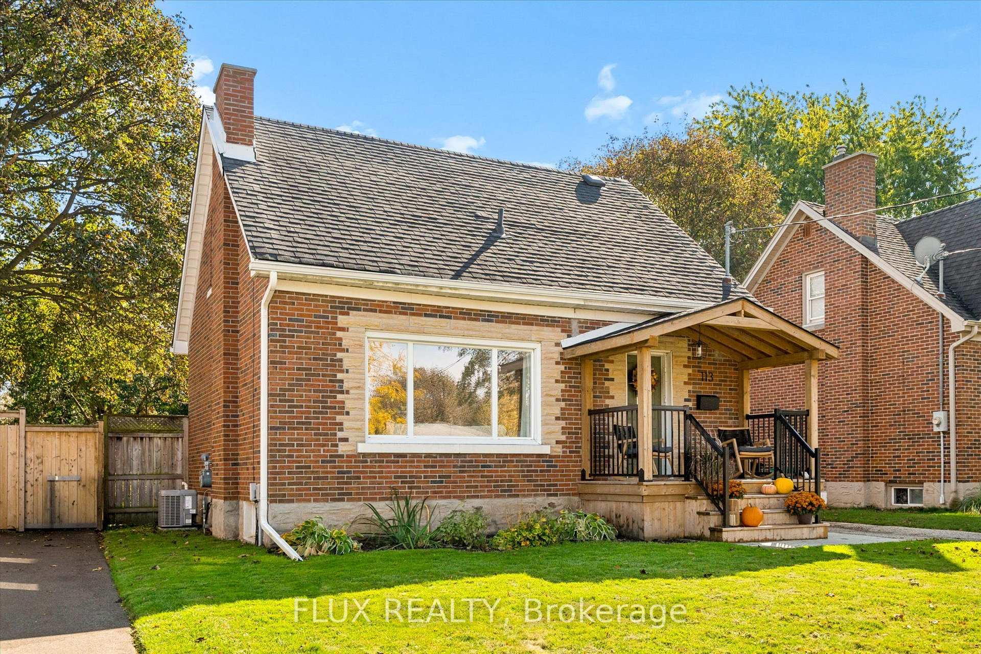 Photo 5 of 113 Adelaide Street, Kitchener, Cherry Hill — HOMEH