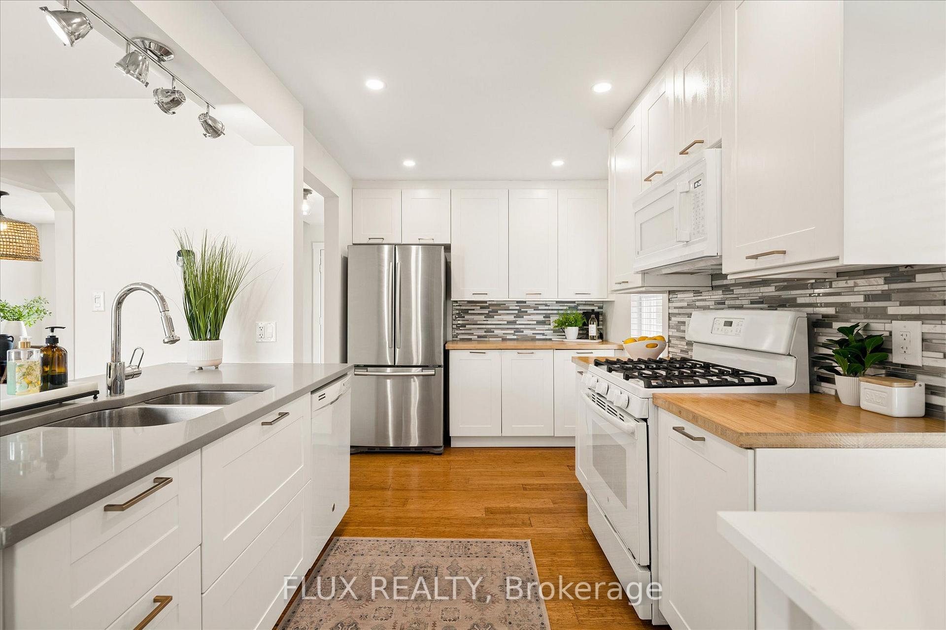 Photo 14 of 113 Adelaide Street, Kitchener, Cherry Hill — HOMEH