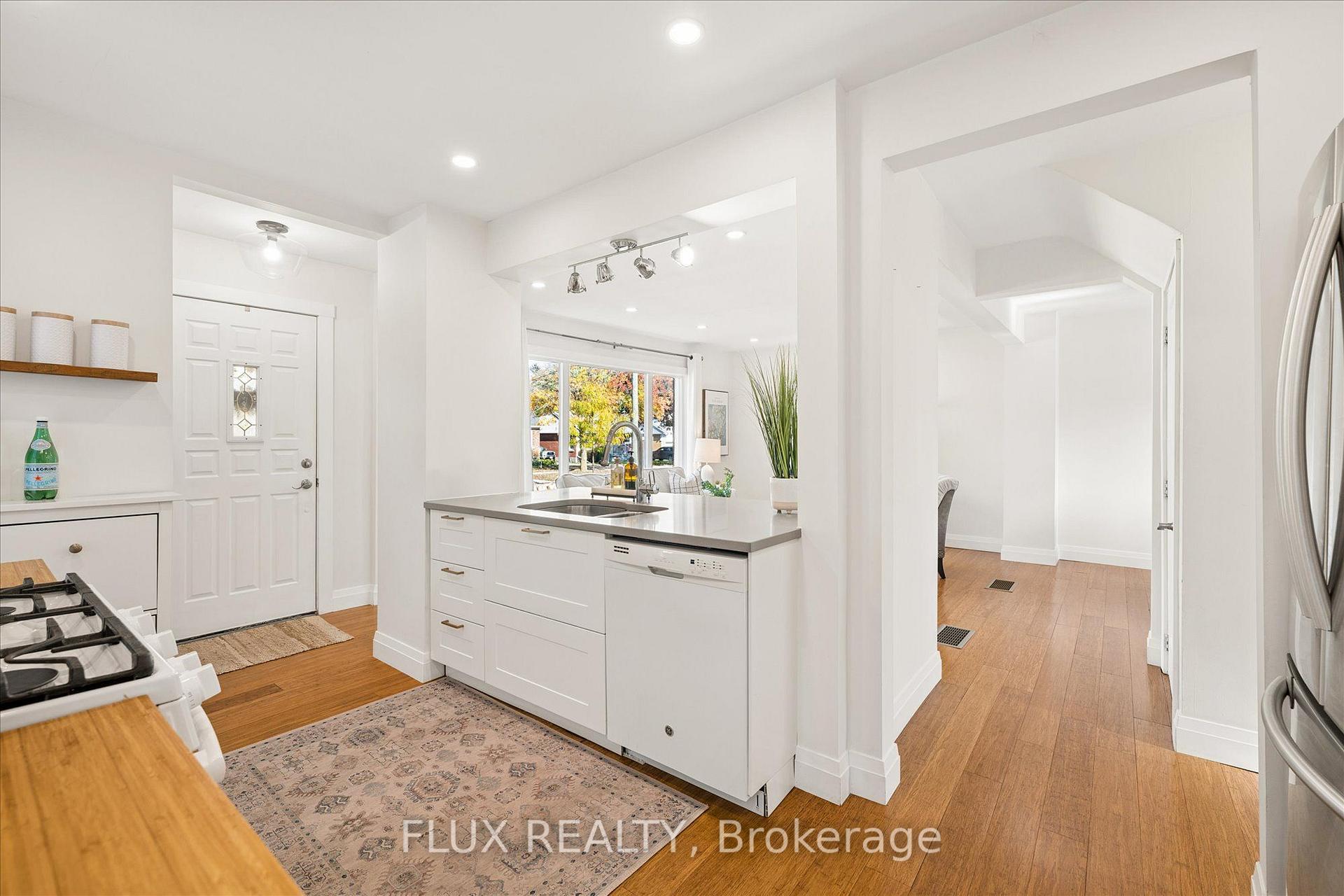 Photo 16 of 113 Adelaide Street, Kitchener, Cherry Hill — HOMEH