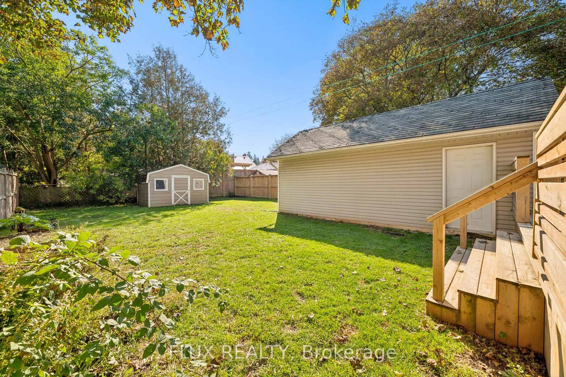 Photo 33 of 113 Adelaide Street, Kitchener, Cherry Hill — HOMEH