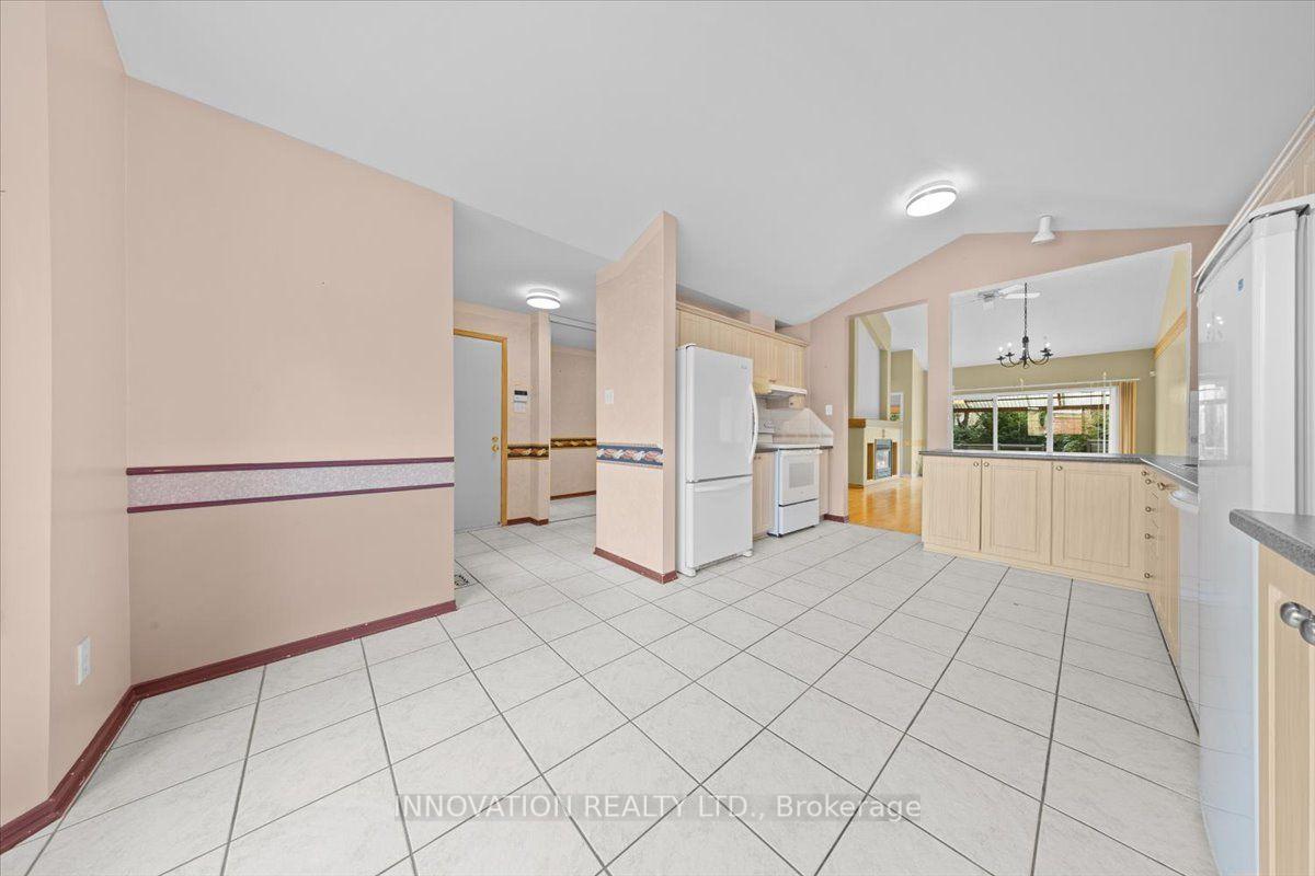 Photo 10 of 16 Jack Aaron Drive, Ottawa, Craig Henry/Woodvale — HOMEH