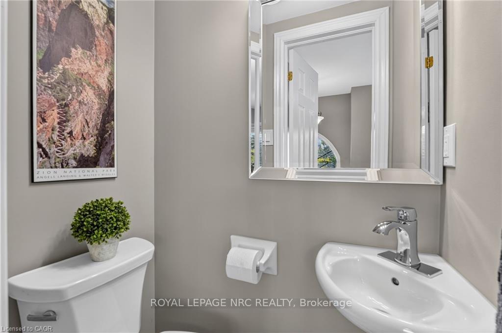 Photo 12 of 3480 Upper Middle Road, Burlington, Palmer — HOMEH
