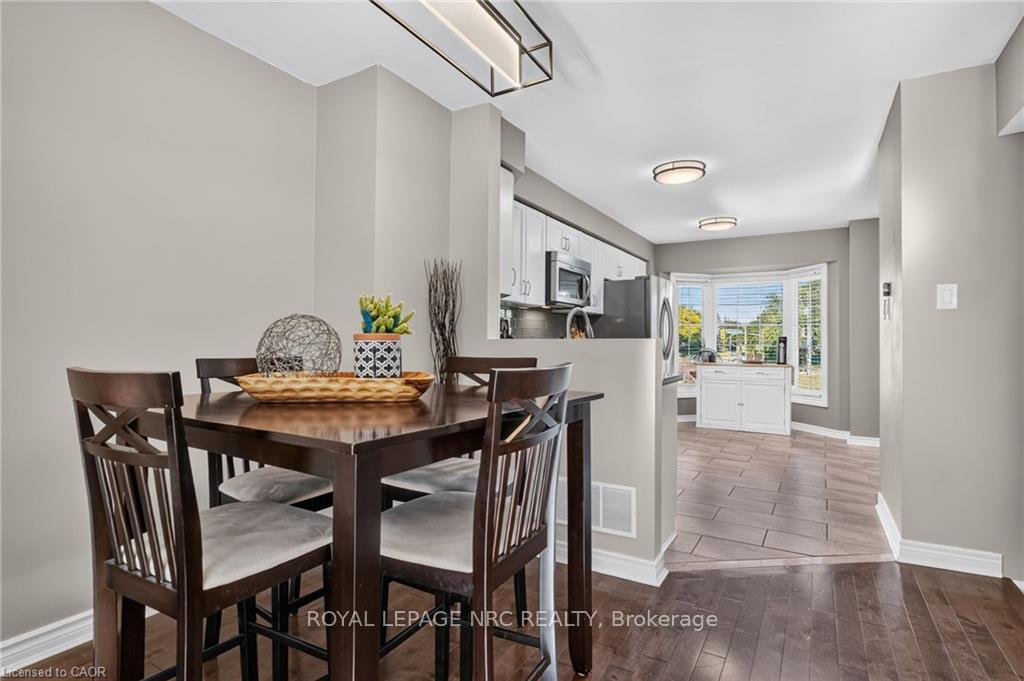 Photo 15 of 3480 Upper Middle Road, Burlington, Palmer — HOMEH