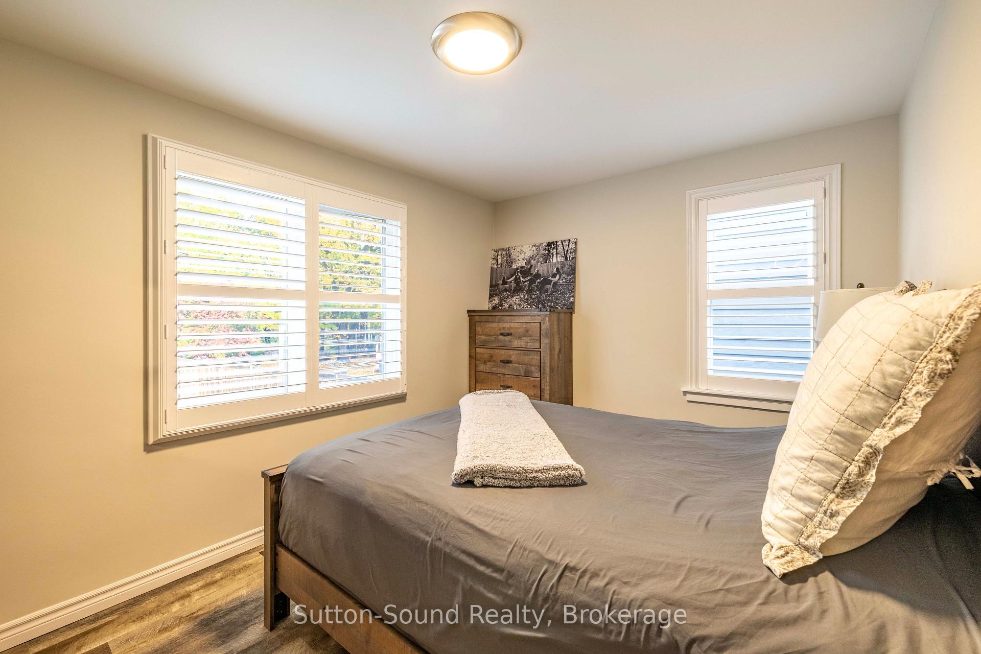 Photo 11 of 850 8th Avenue E, Owen Sound — HOMEH