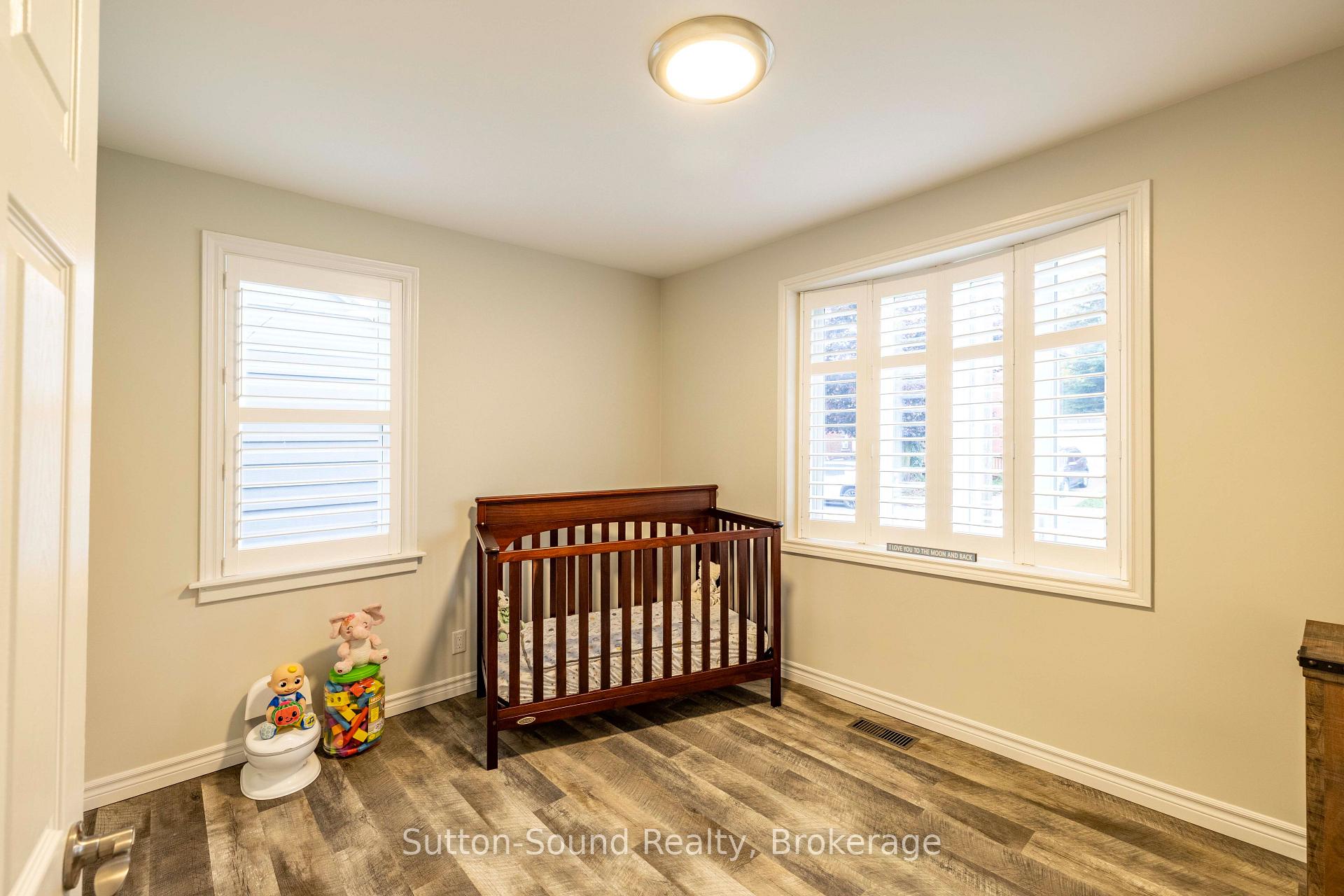 Photo 12 of 850 8th Avenue E, Owen Sound — HOMEH