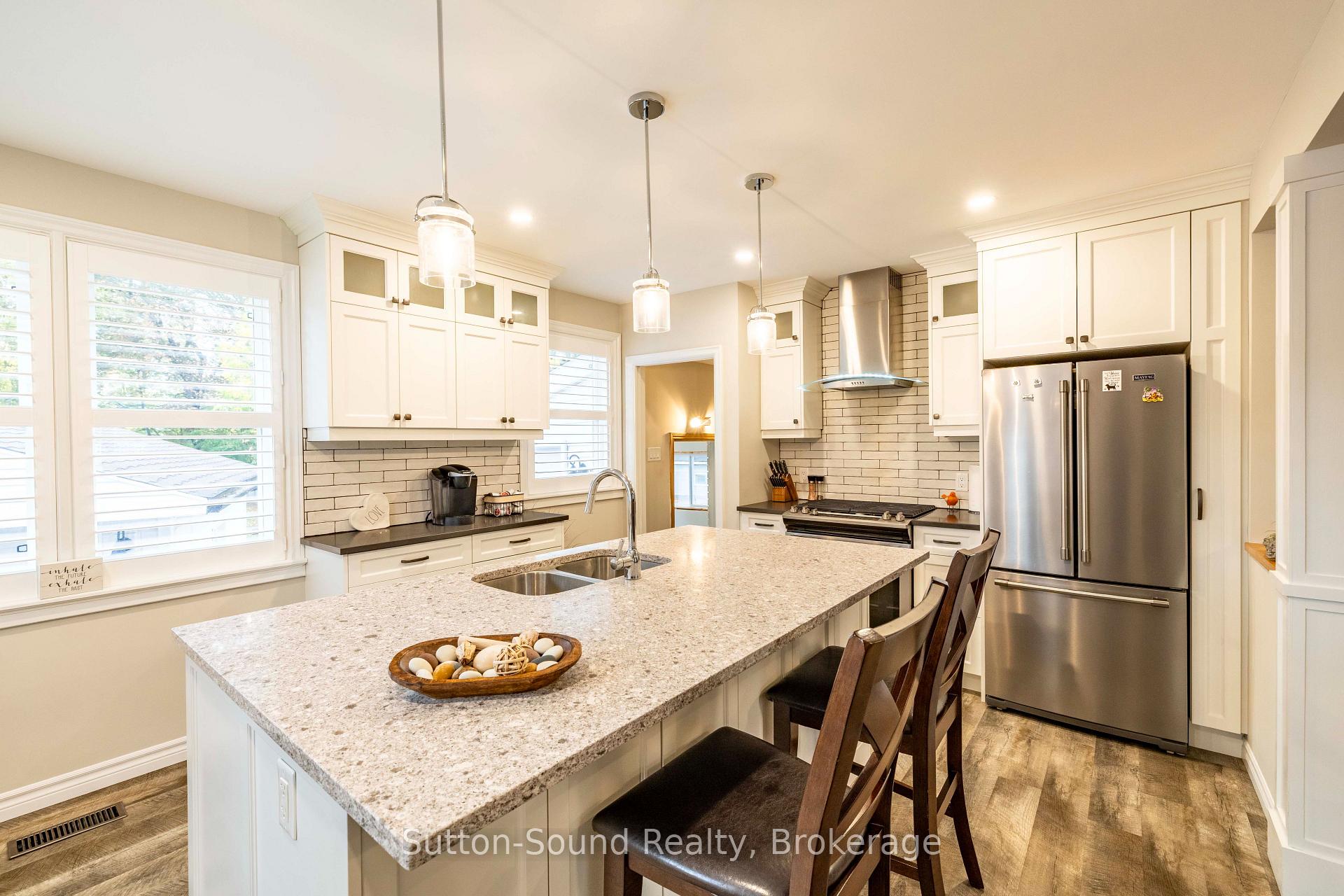 Photo 15 of 850 8th Avenue E, Owen Sound — HOMEH