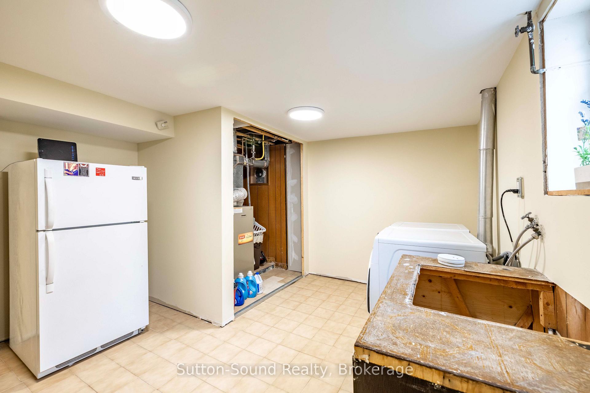 Photo 23 of 850 8th Avenue E, Owen Sound — HOMEH