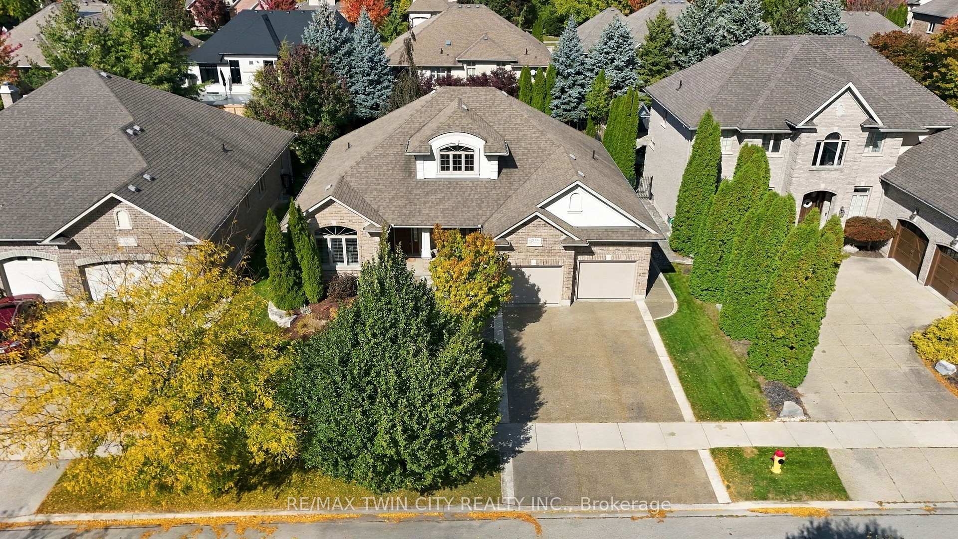 Photo of 209 Longview Crescent