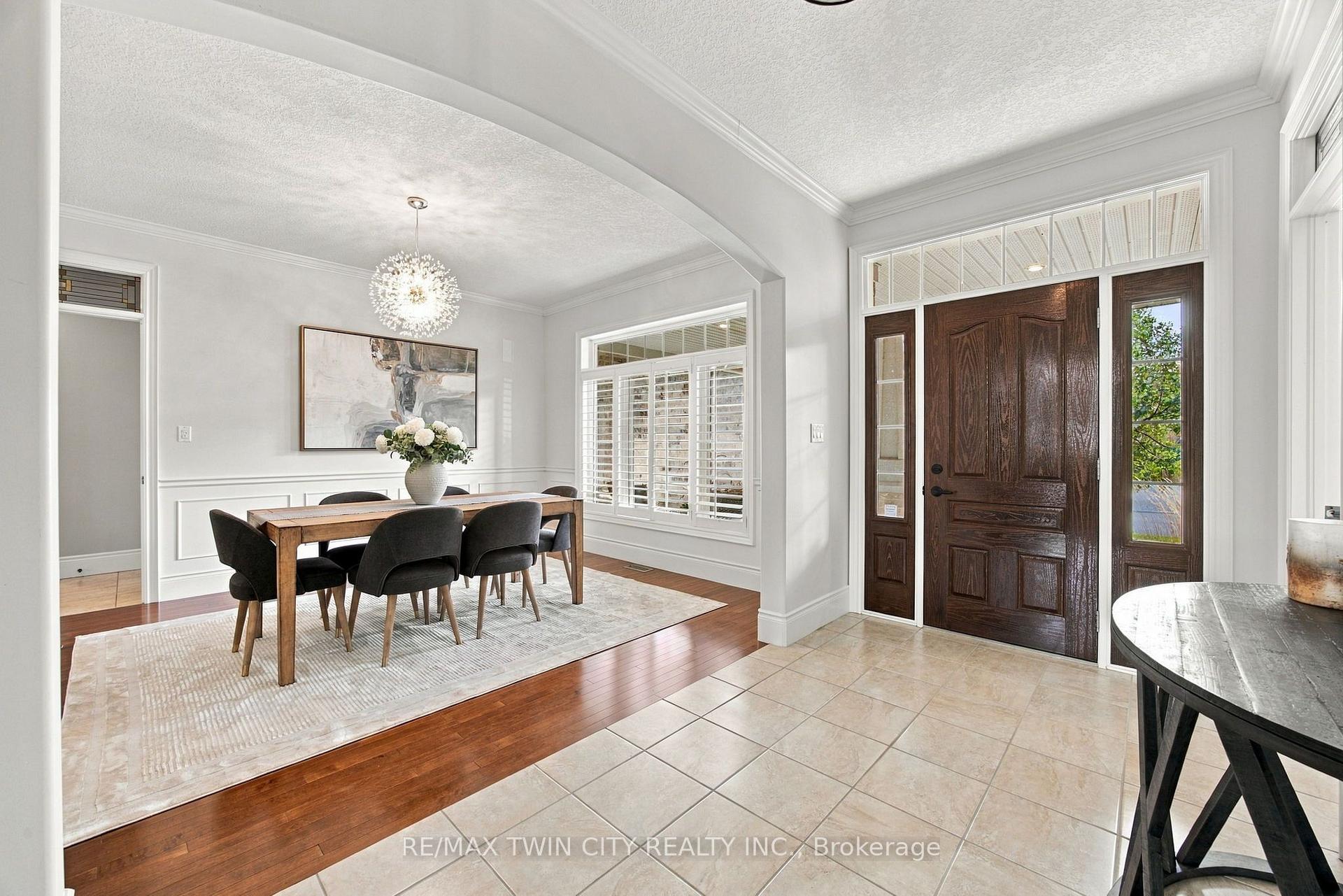 Photo 6 of 209 Longview Crescent, Kitchener, Pioneer Tower West — HOMEH