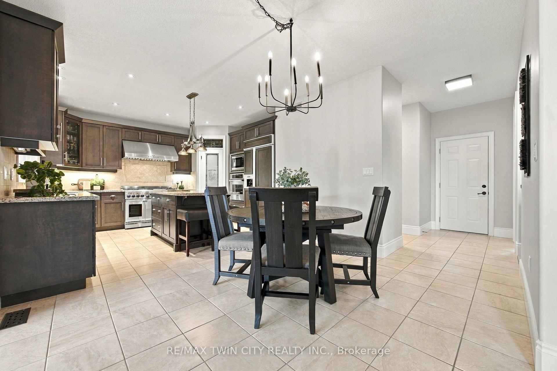 Photo 13 of 209 Longview Crescent, Kitchener, Pioneer Tower West — HOMEH