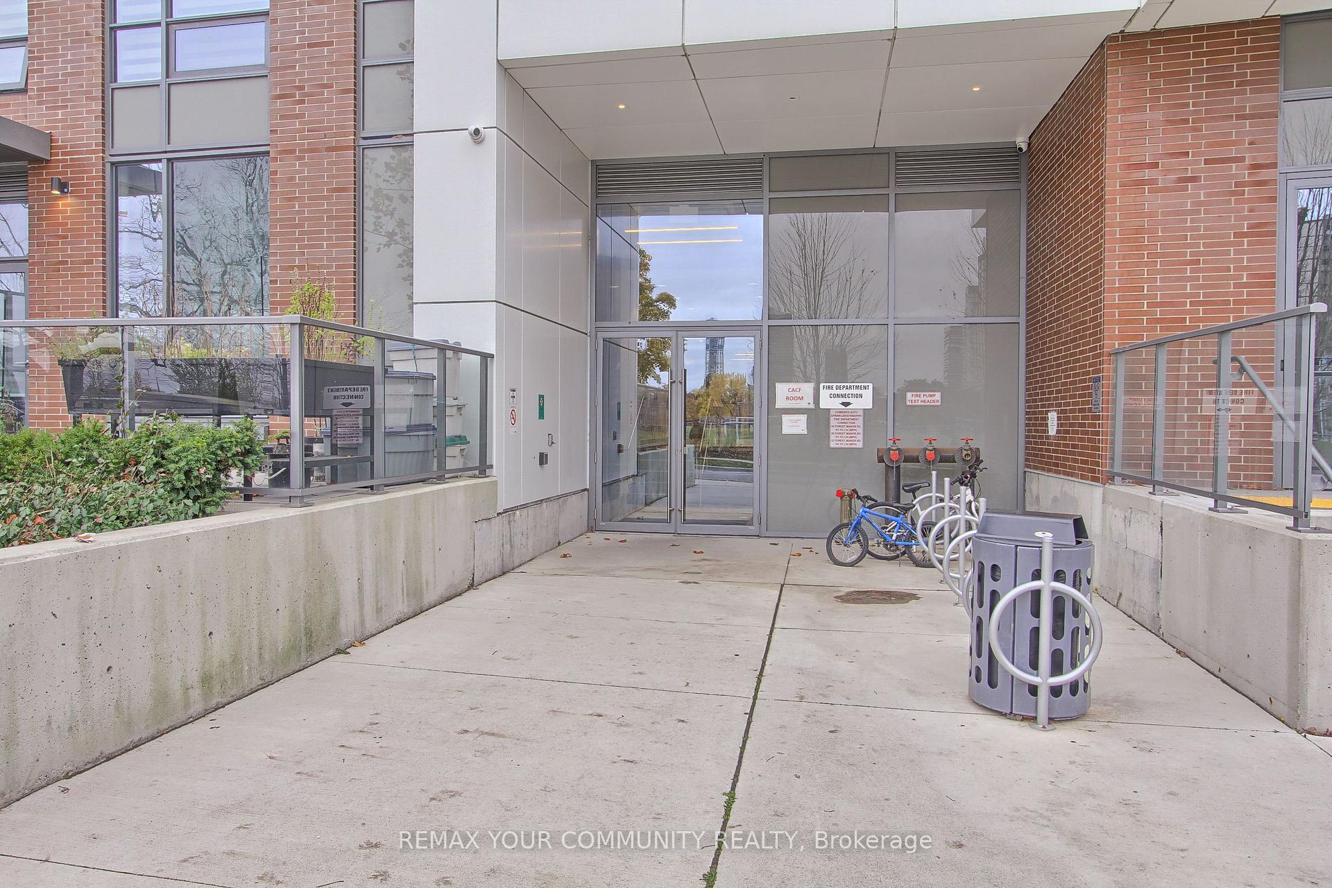 Photo 3 of Unit 1902, 32 Forest Manor Road, North York, Henry Farm — HOMEH