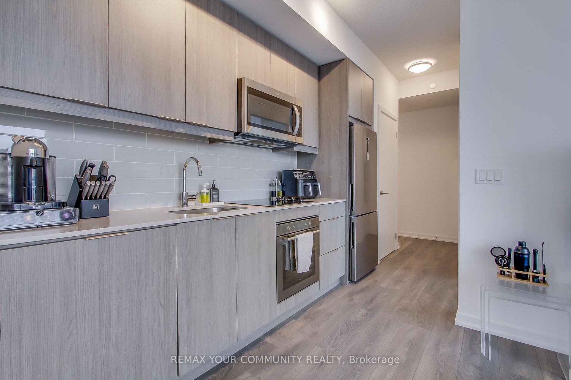 Photo 10 of Unit 1902, 32 Forest Manor Road, North York, Henry Farm — HOMEH