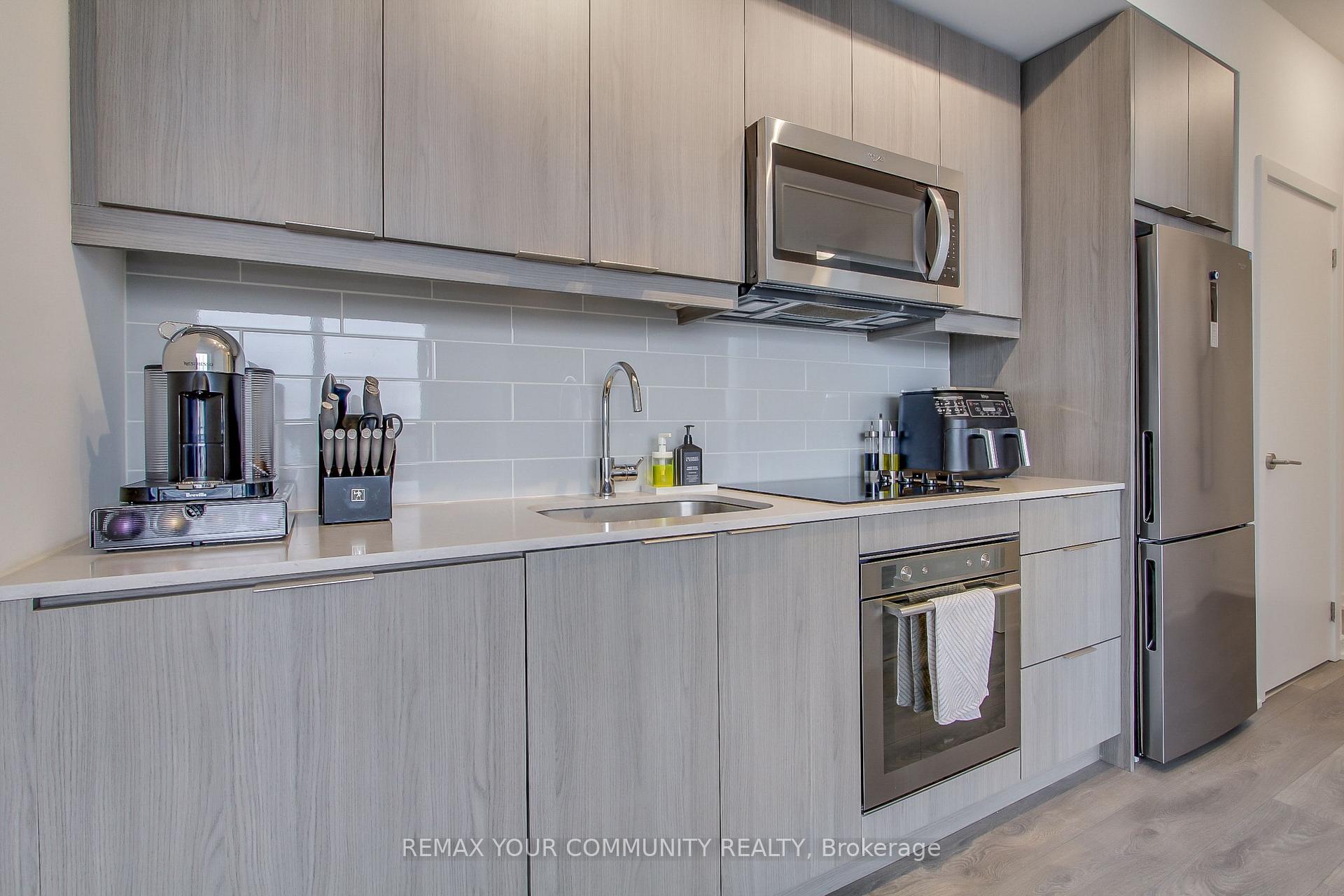 Photo 11 of Unit 1902, 32 Forest Manor Road, North York, Henry Farm — HOMEH