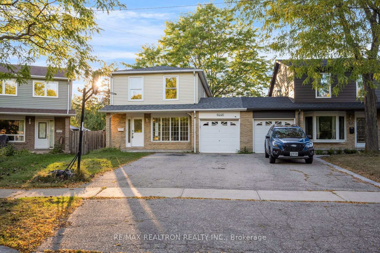 Photo 3 of 6446 Chaumont Crescent, Mississauga, Meadowvale — HOMEH