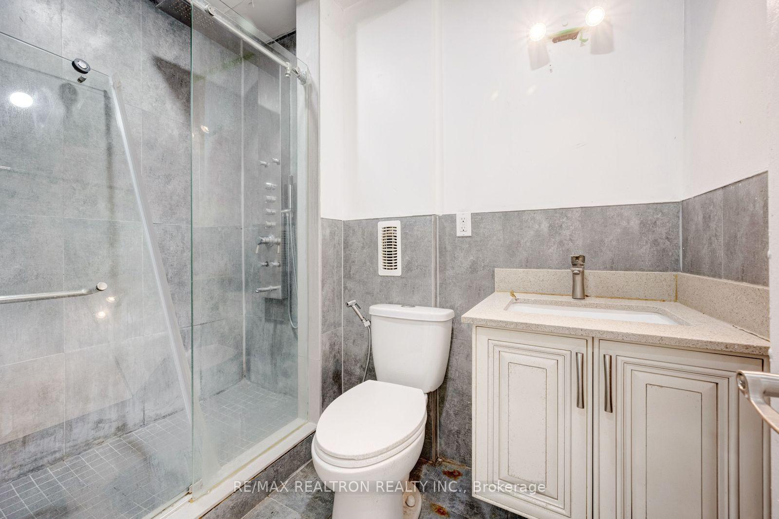 Photo 16 of 6446 Chaumont Crescent, Mississauga, Meadowvale — HOMEH