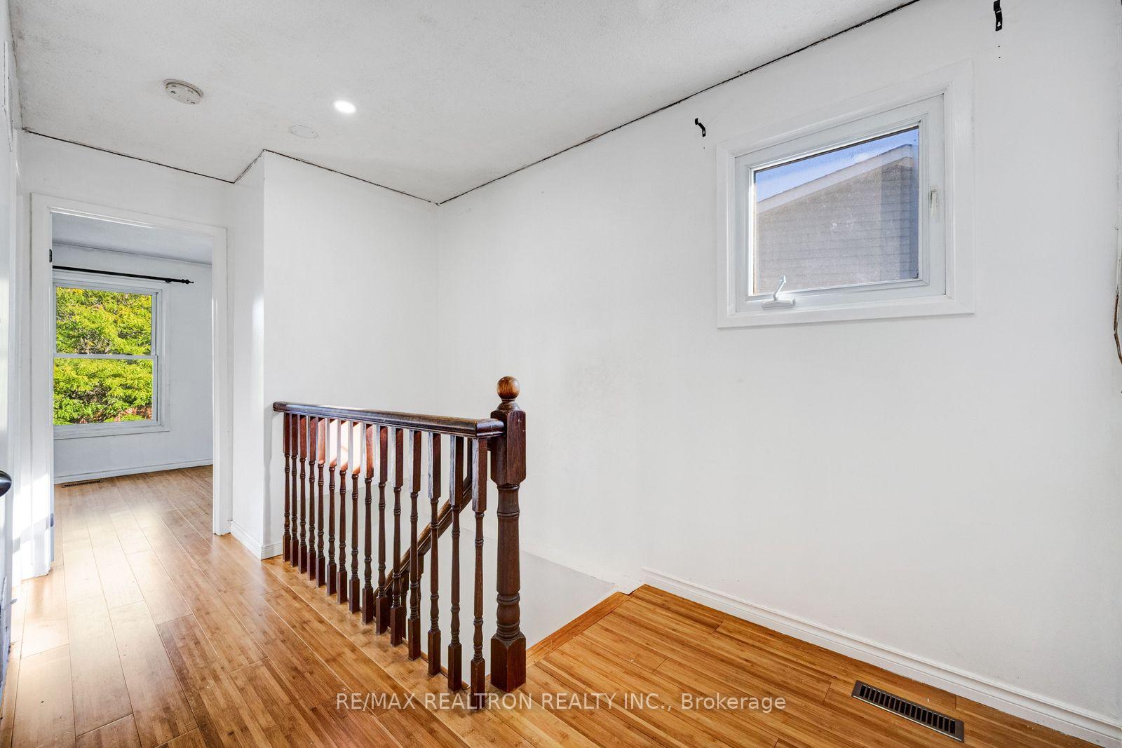 Photo 27 of 6446 Chaumont Crescent, Mississauga, Meadowvale — HOMEH