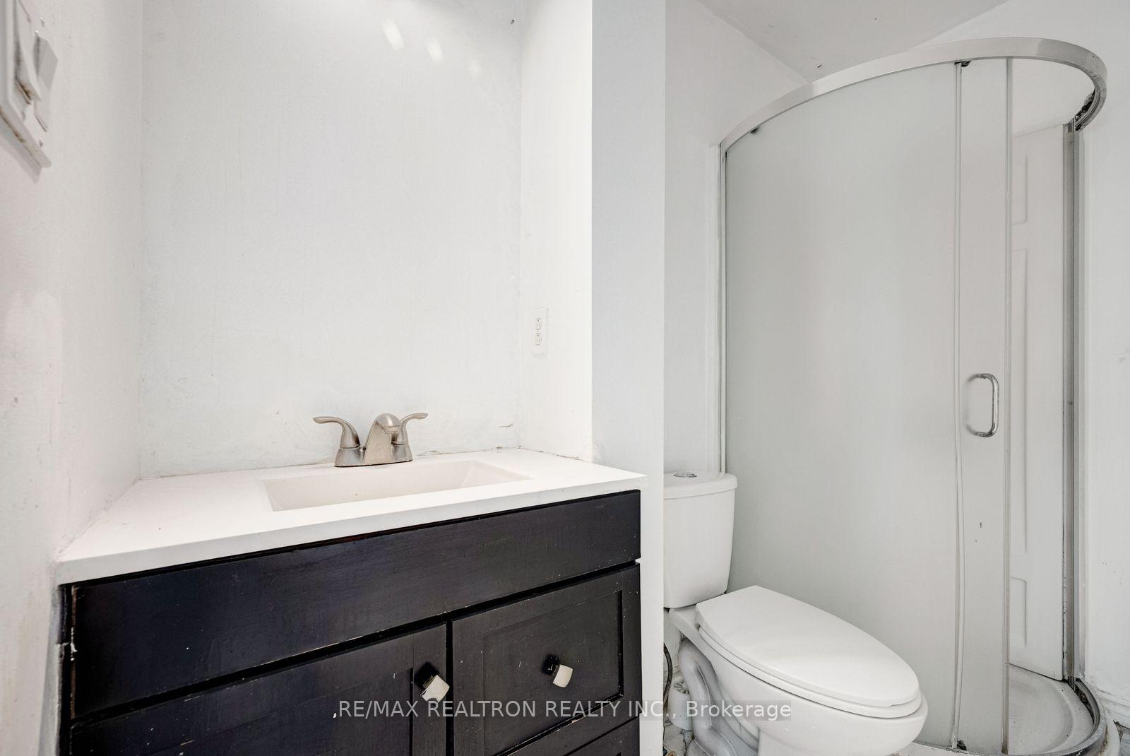 Photo 31 of 6446 Chaumont Crescent, Mississauga, Meadowvale — HOMEH