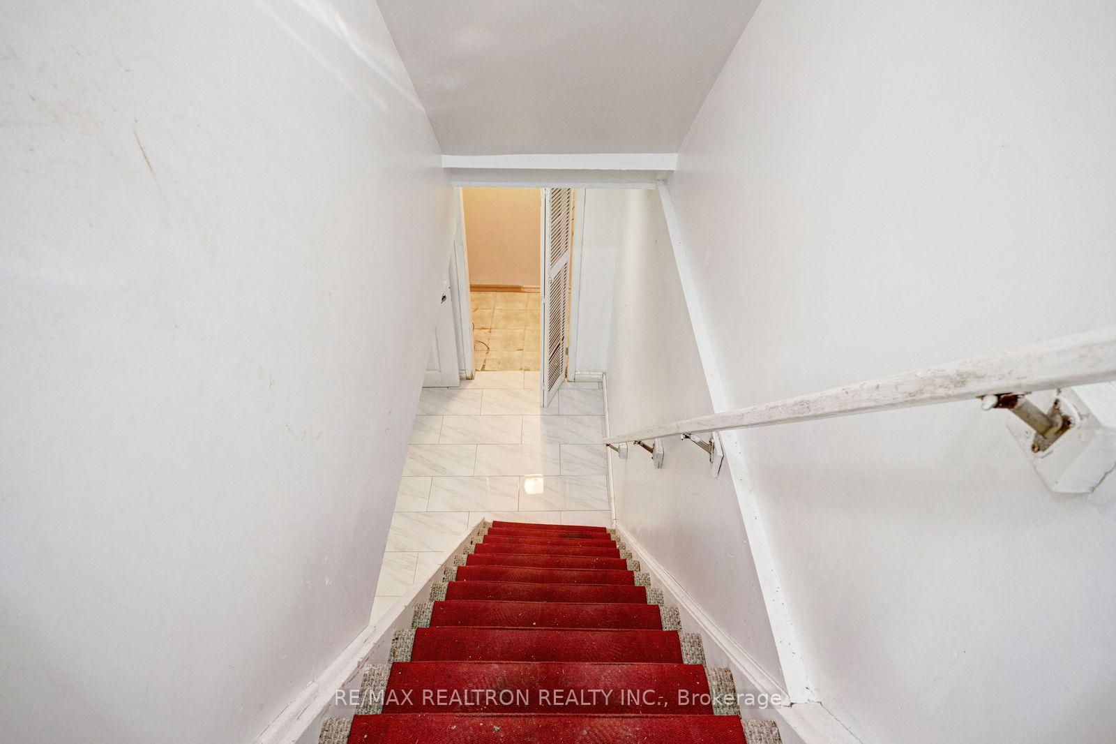 Photo 35 of 6446 Chaumont Crescent, Mississauga, Meadowvale — HOMEH