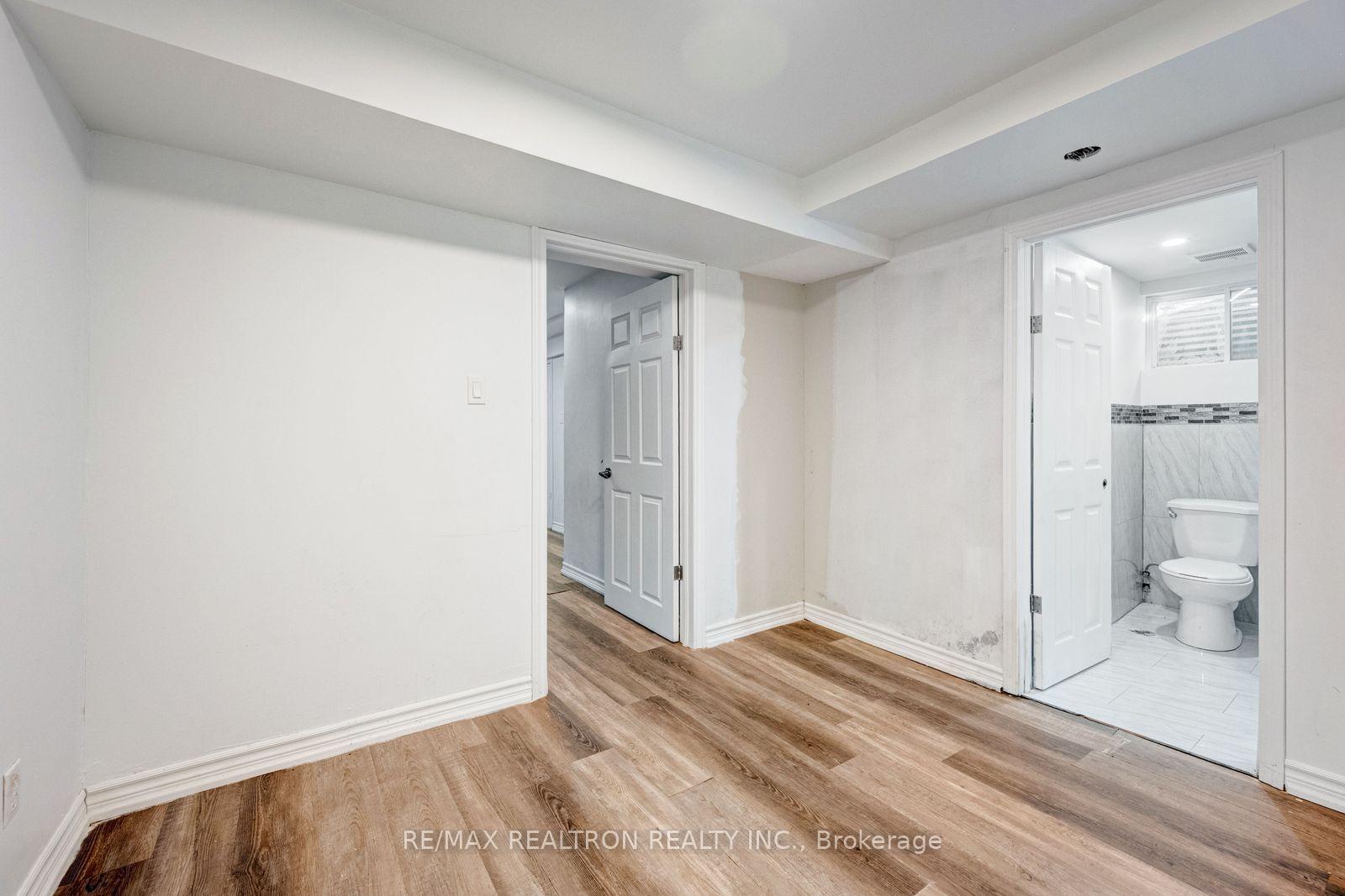 Photo 40 of 6446 Chaumont Crescent, Mississauga, Meadowvale — HOMEH