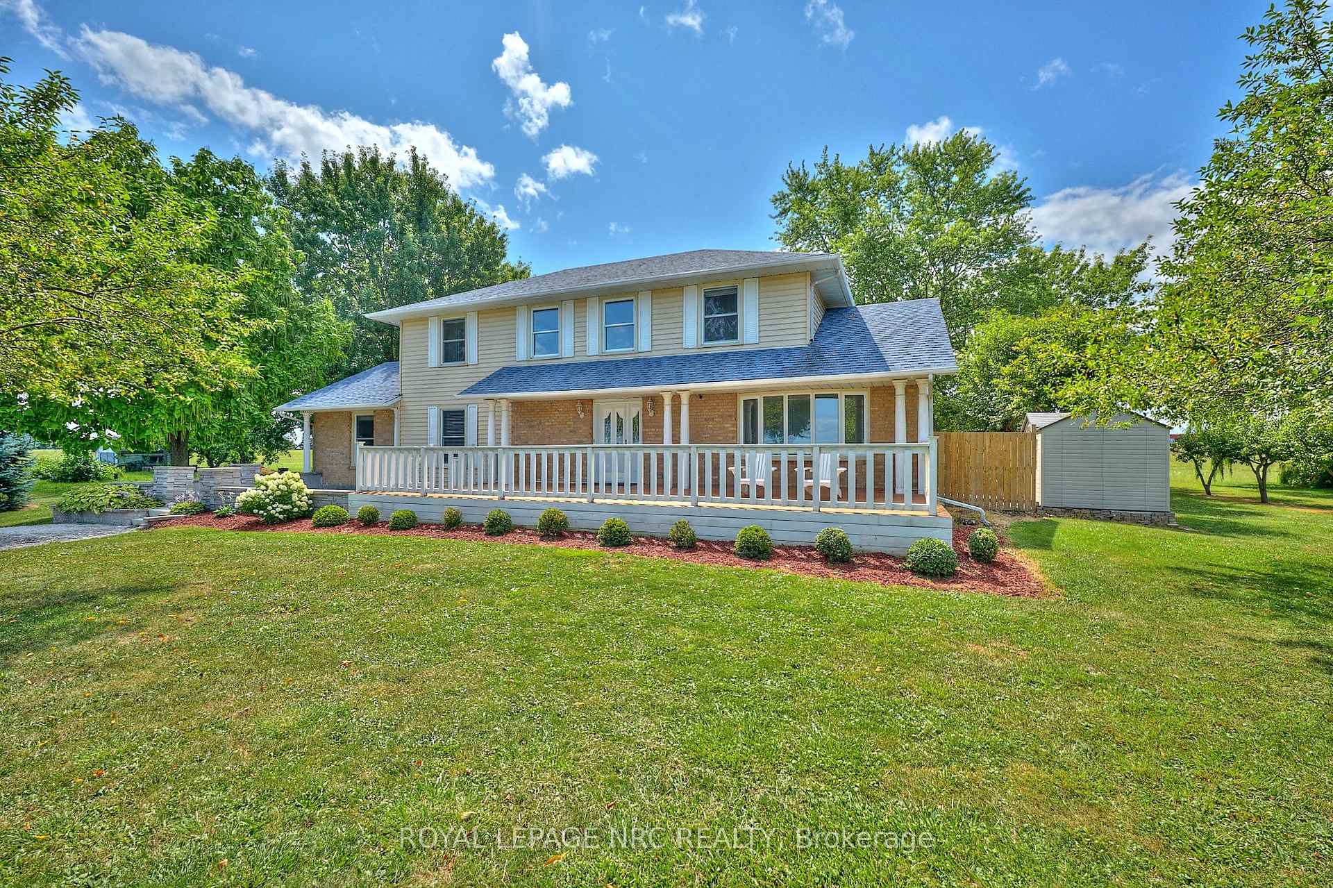 Photo 4 of 4040 Lakeshore Road, Lincoln, Lincoln Lake — HOMEH