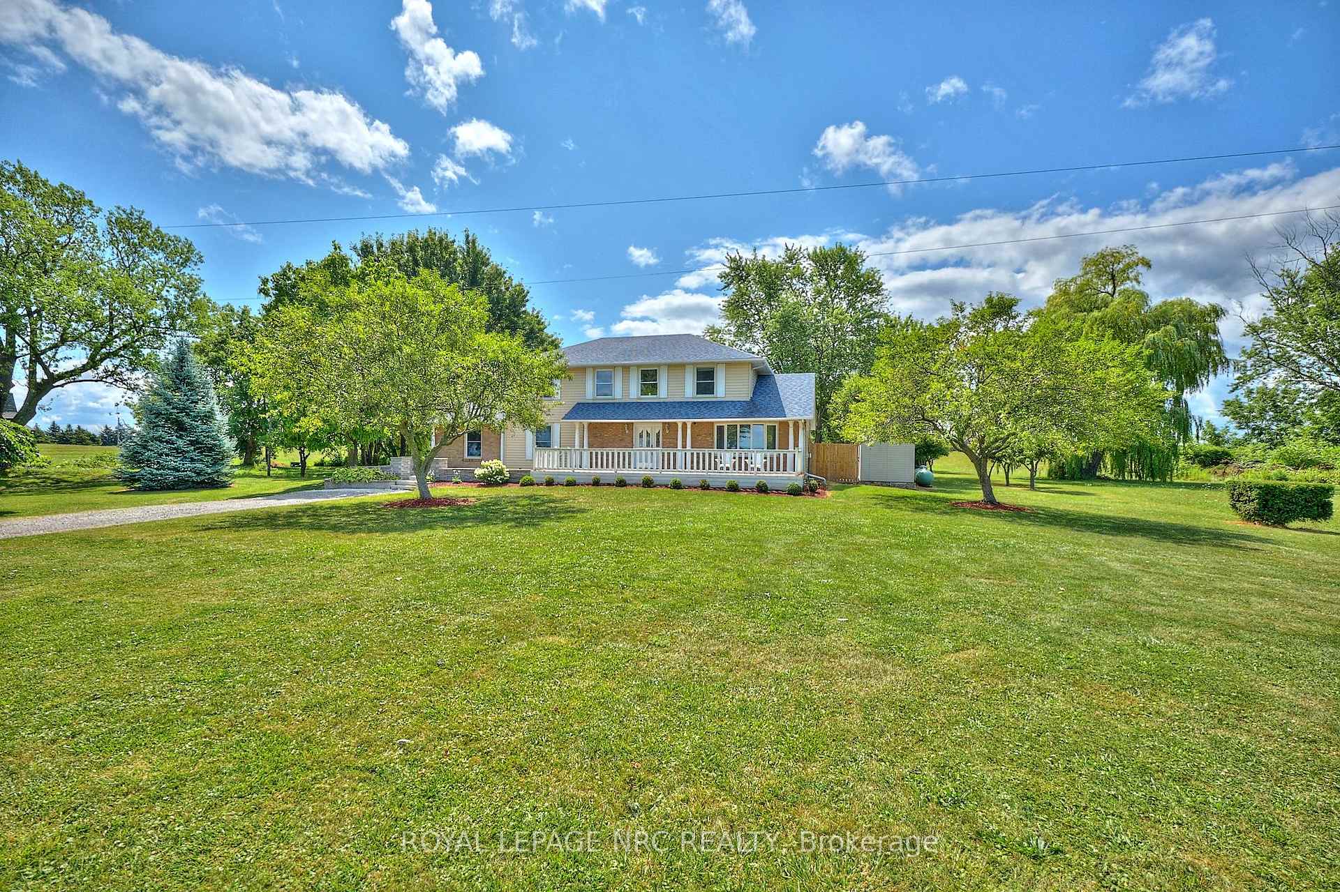 Photo 6 of 4040 Lakeshore Road, Lincoln, Lincoln Lake — HOMEH