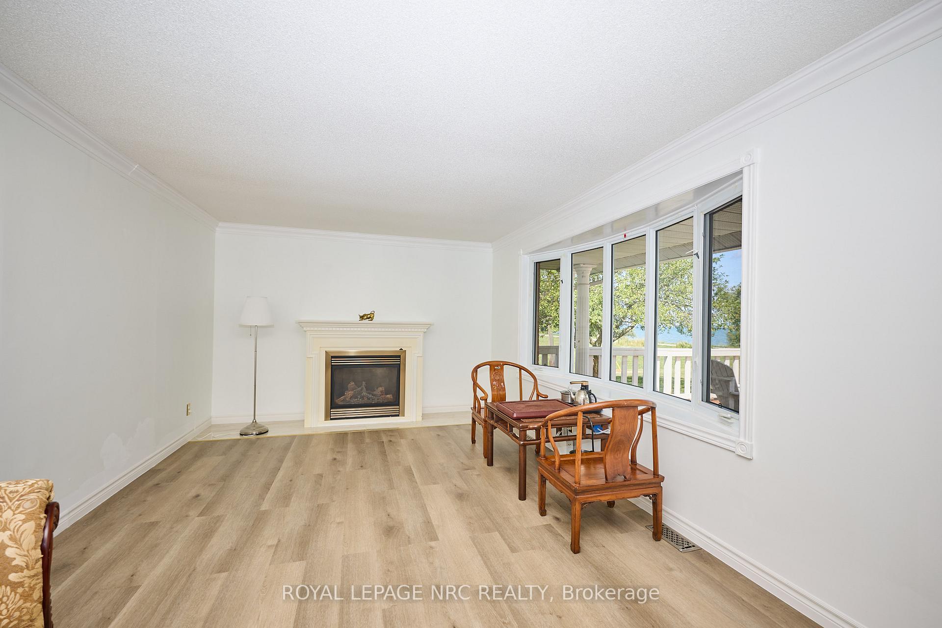 Photo 9 of 4040 Lakeshore Road, Lincoln, Lincoln Lake — HOMEH