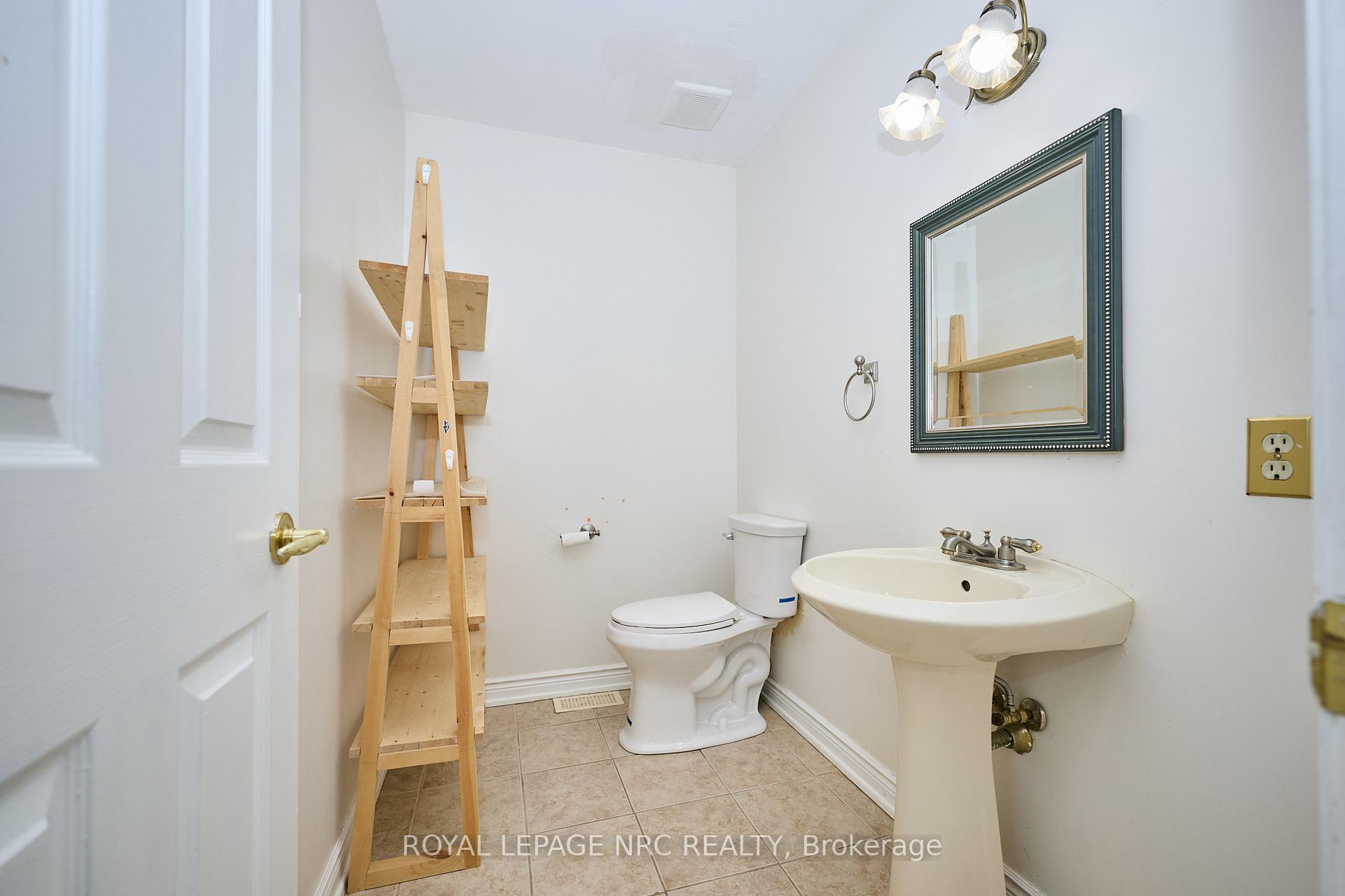 Photo 12 of 4040 Lakeshore Road, Lincoln, Lincoln Lake — HOMEH