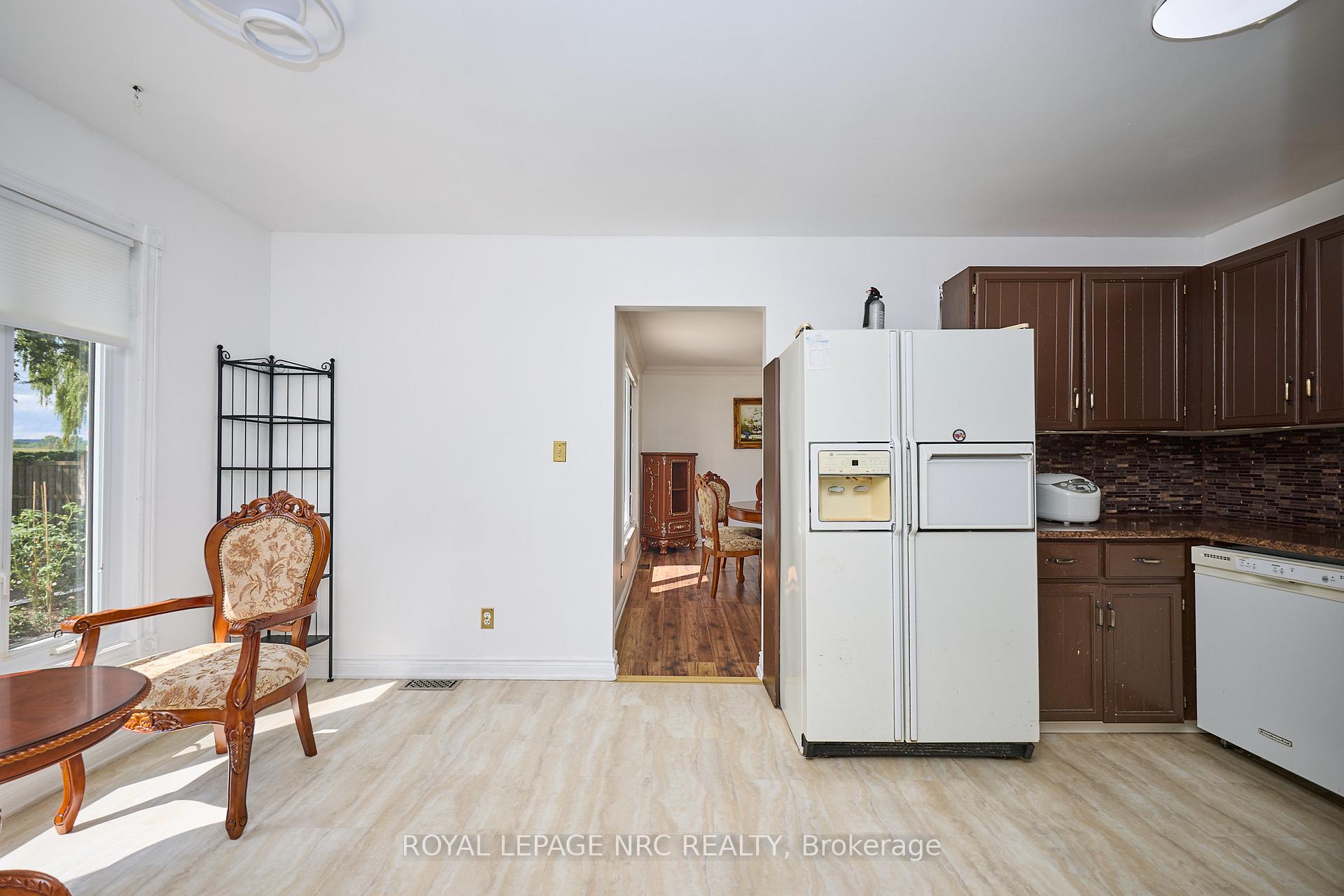 Photo 18 of 4040 Lakeshore Road, Lincoln, Lincoln Lake — HOMEH