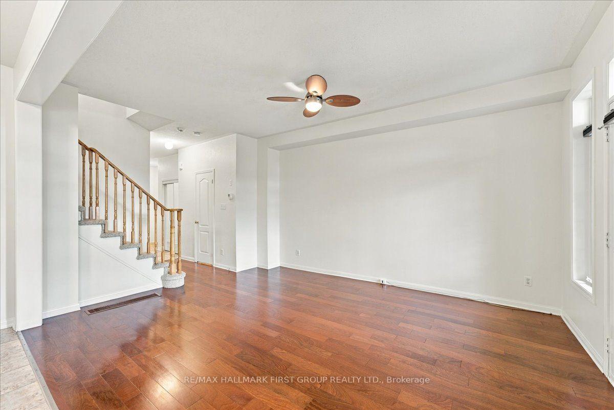 Photo 9 of 57 Barkdale Way, Whitby, Pringle Creek — HOMEH