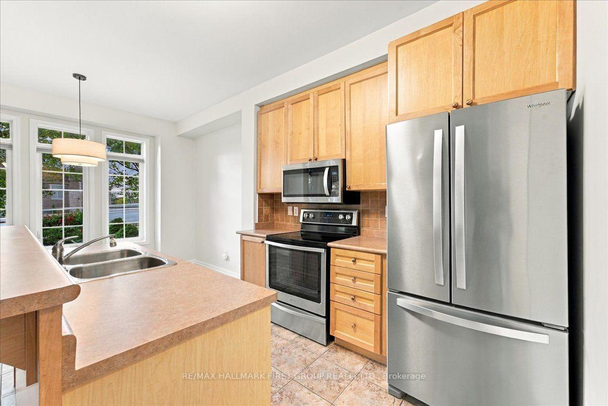 Photo 12 of 57 Barkdale Way, Whitby, Pringle Creek — HOMEH