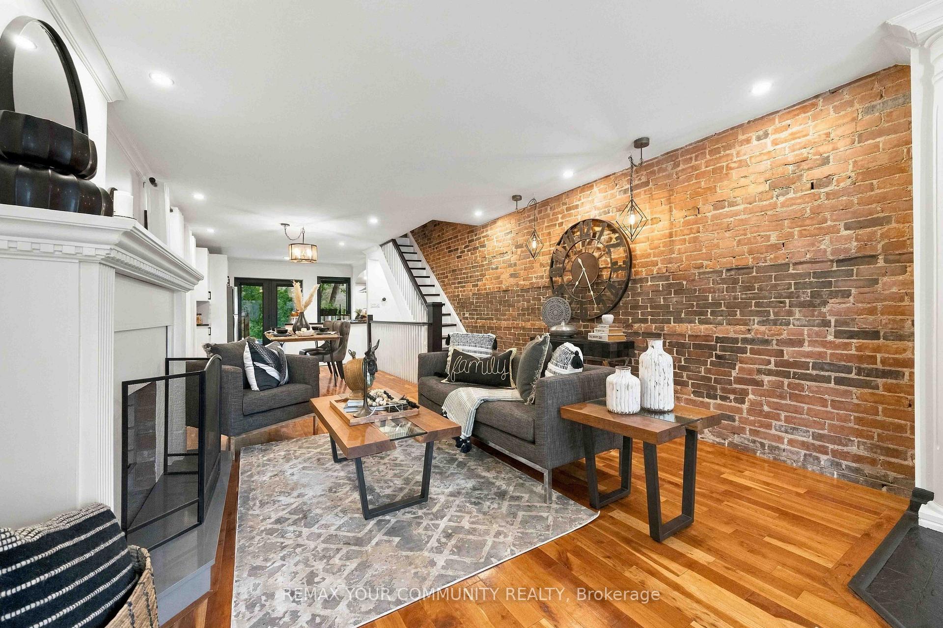 Photo 7 of 263 Waverley Road, Toronto, The Beaches — HOMEH
