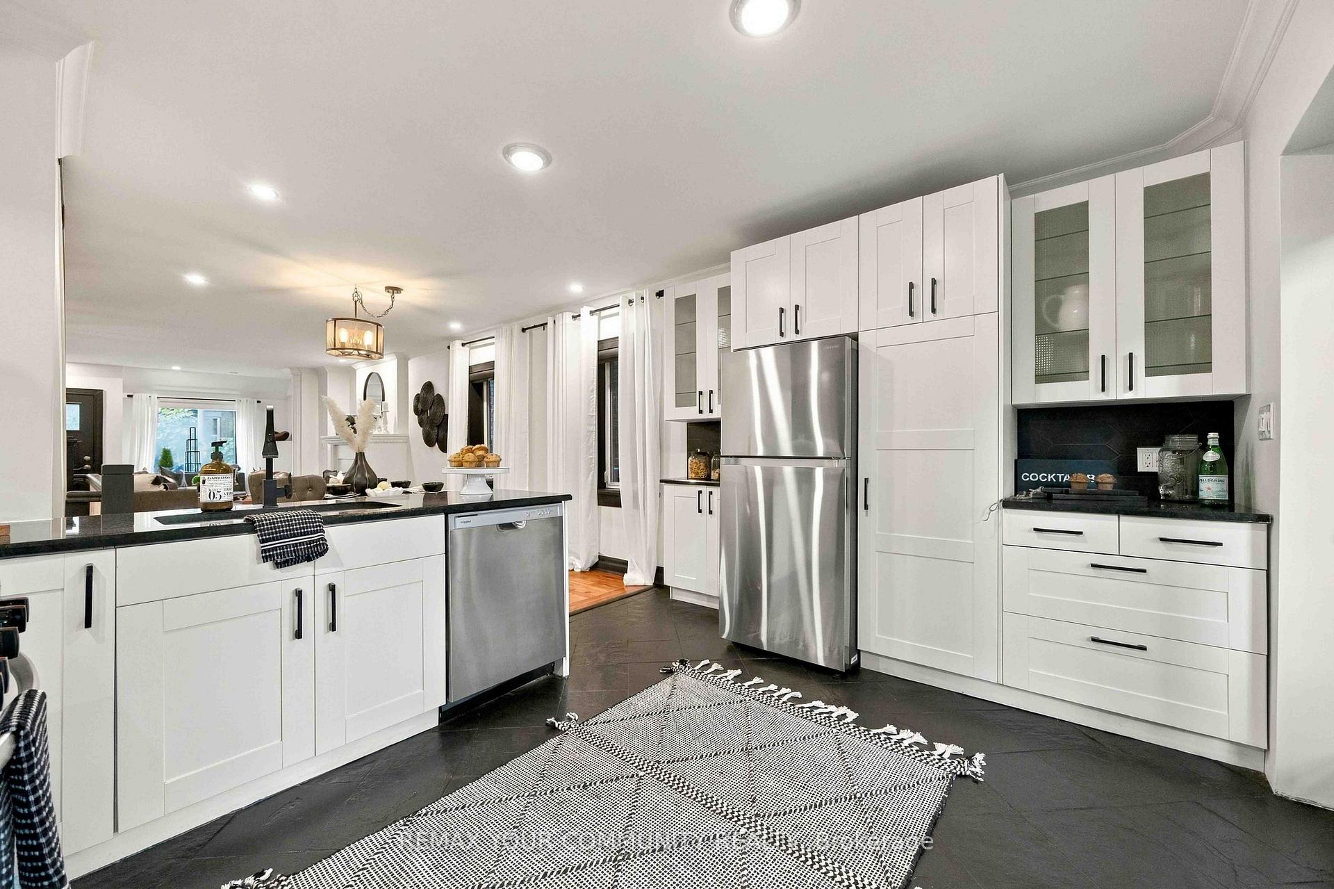 Photo 14 of 263 Waverley Road, Toronto, The Beaches — HOMEH