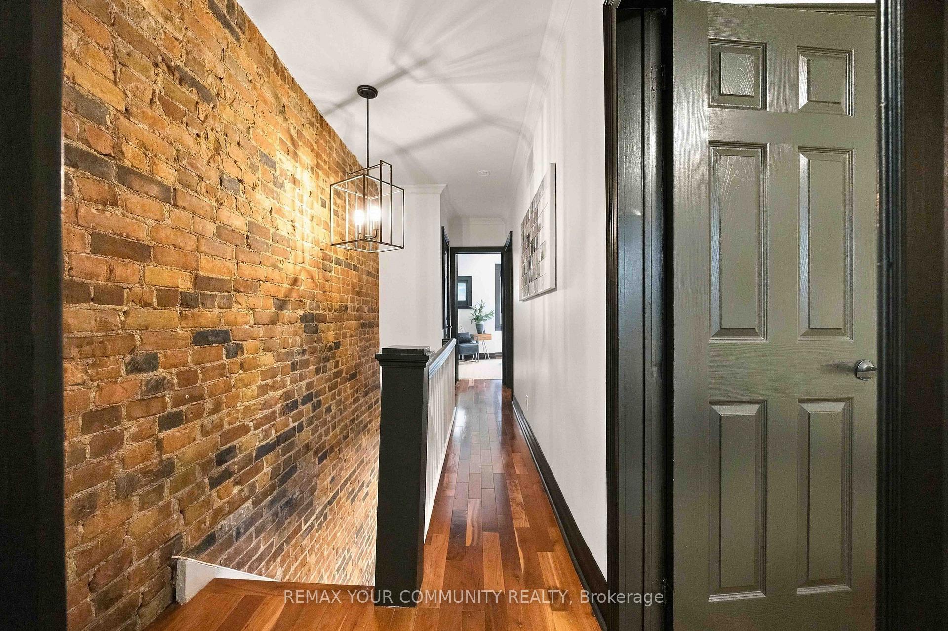 Photo 16 of 263 Waverley Road, Toronto, The Beaches — HOMEH