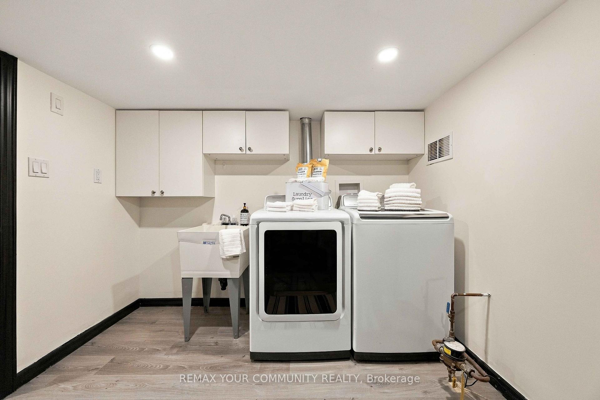Photo 26 of 263 Waverley Road, Toronto, The Beaches — HOMEH