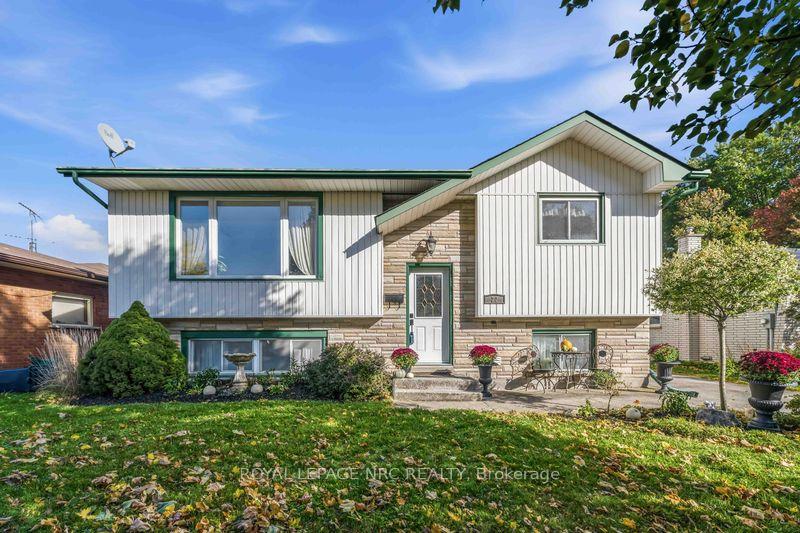 Photo 3 of 22 Jennifer Court, Welland, Prince Charles — HOMEH