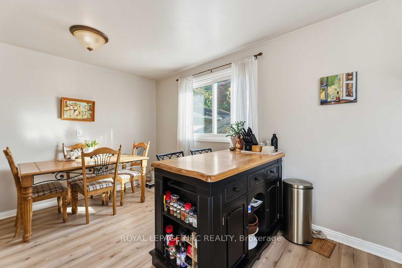 Photo 8 of 22 Jennifer Court, Welland, Prince Charles — HOMEH
